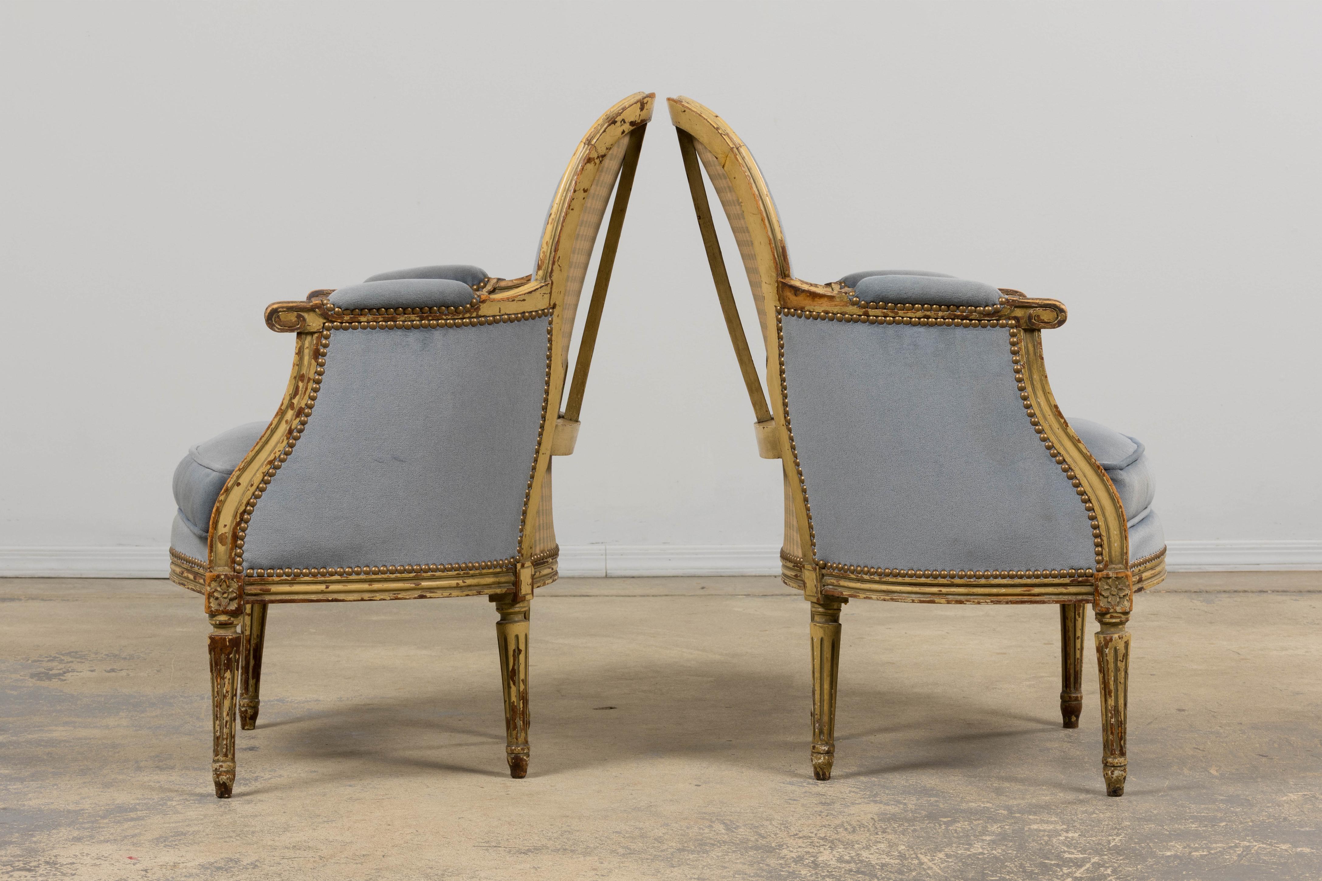 Antiguos sillones franceses estilo Luis XVI de terciopelo azul - Pareja en venta 4