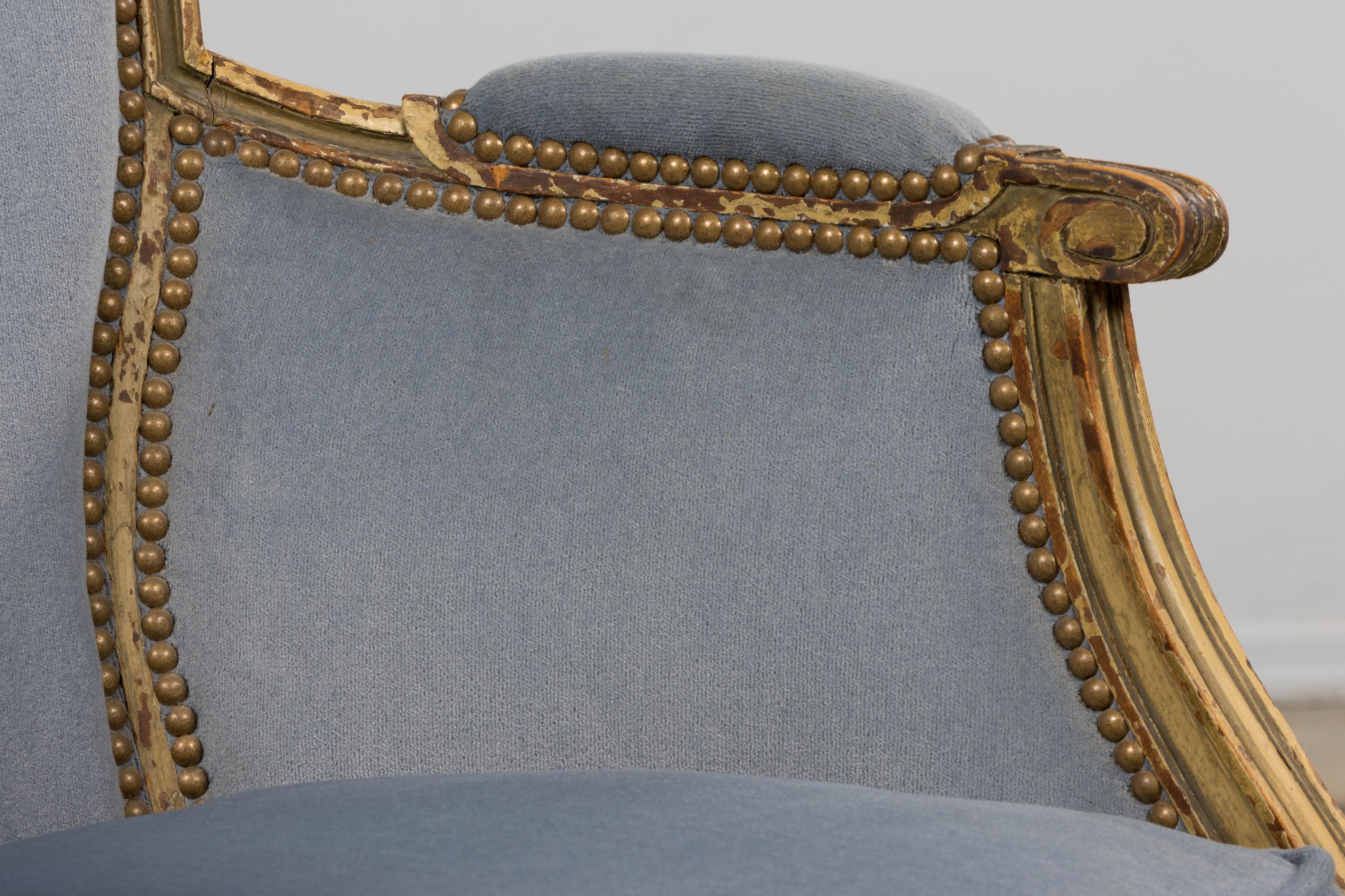 Antiguos sillones franceses estilo Luis XVI de terciopelo azul - Pareja Tela en venta
