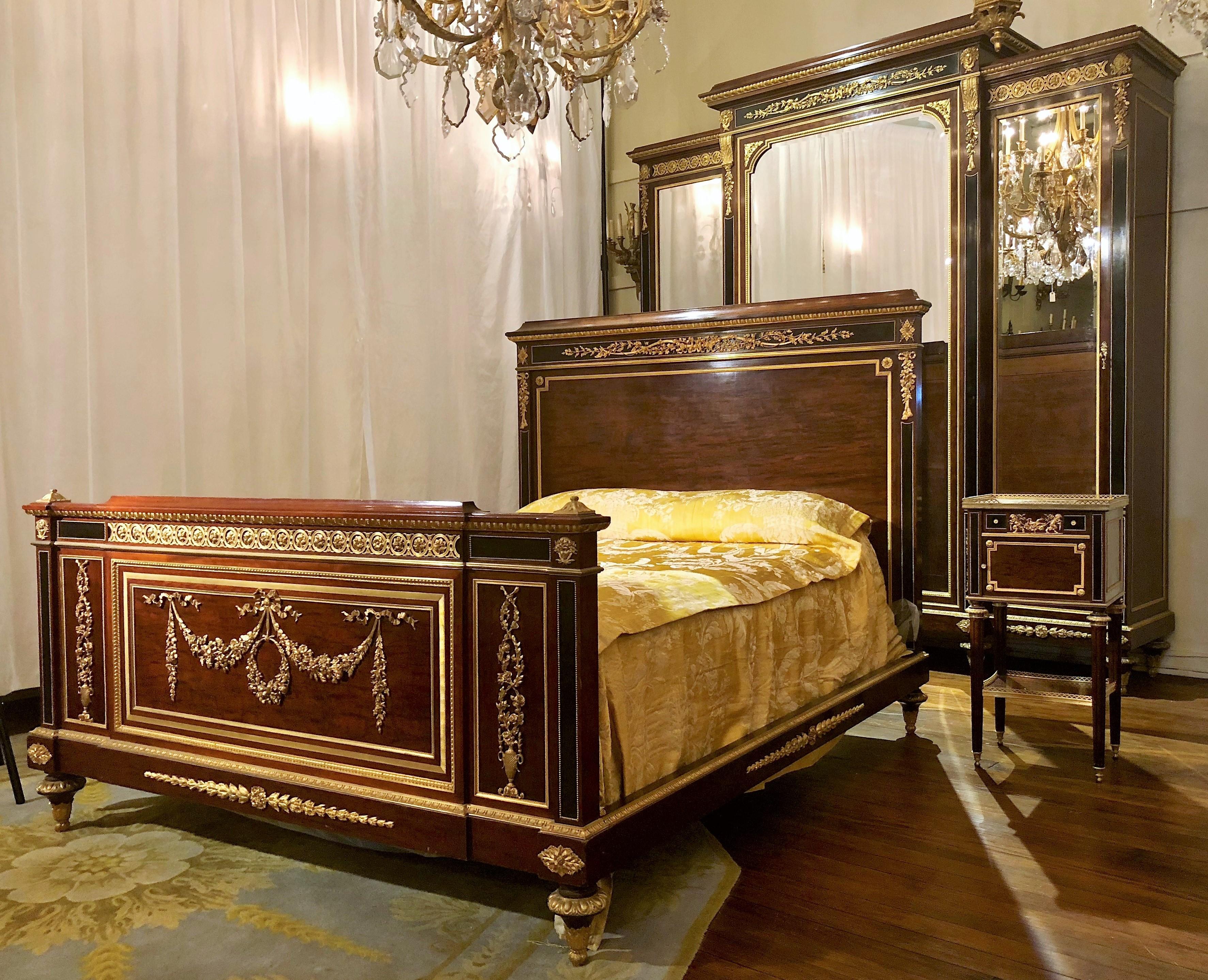 BRST012: Magnificent antique French late 19th or early 20th century Louis XVI style three-piece bedroom suite made by master cabinetmaker Francois Linke. Exceptional condition. Listed in 'The Belle Époque of French Furniture.'
Exterior
