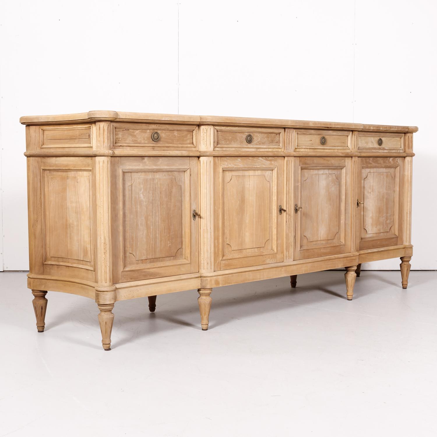 buffet louis xvi