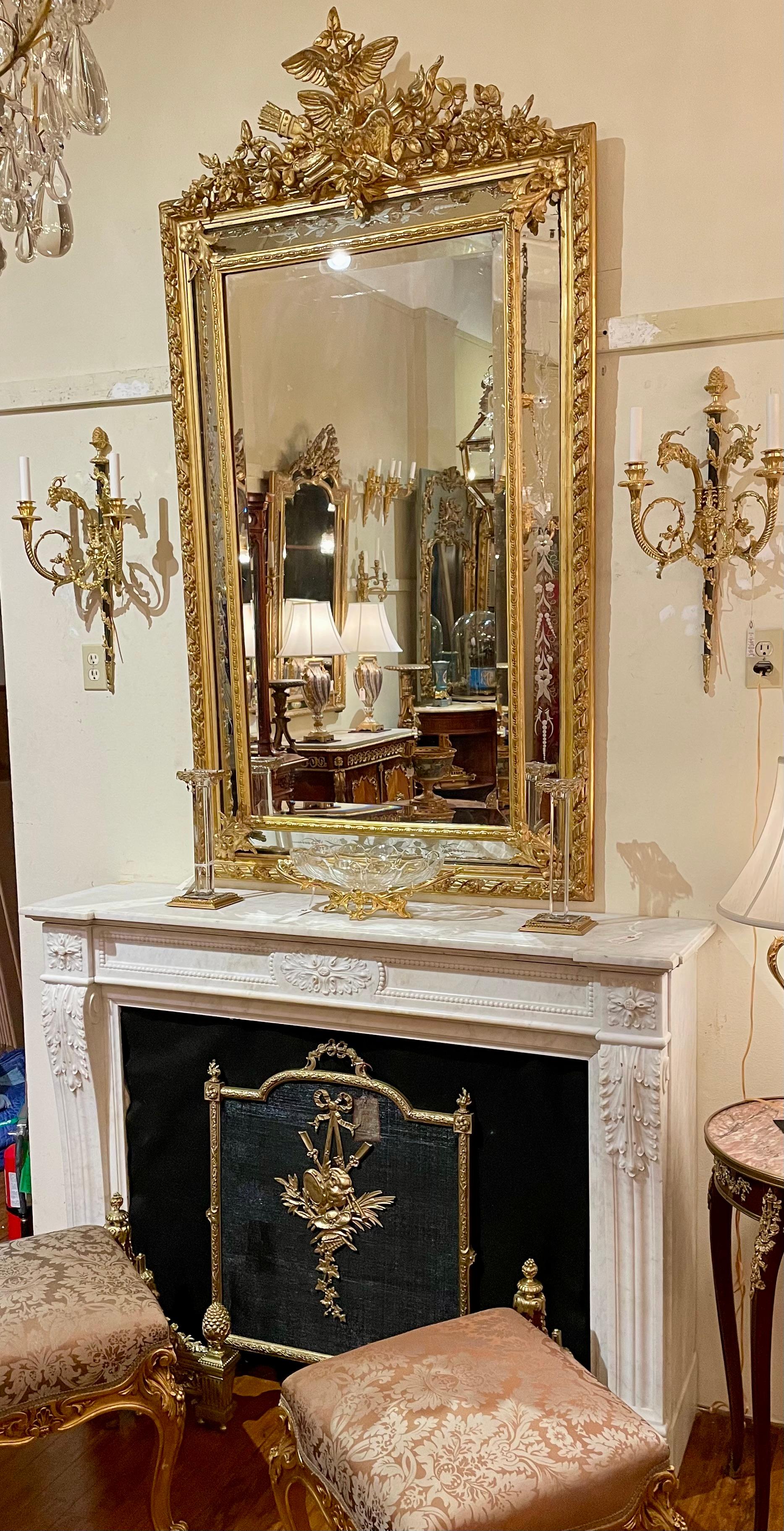 Antique French Louis XVI Style Carrara Marble Mantel, Circa 1860. For Sale 5