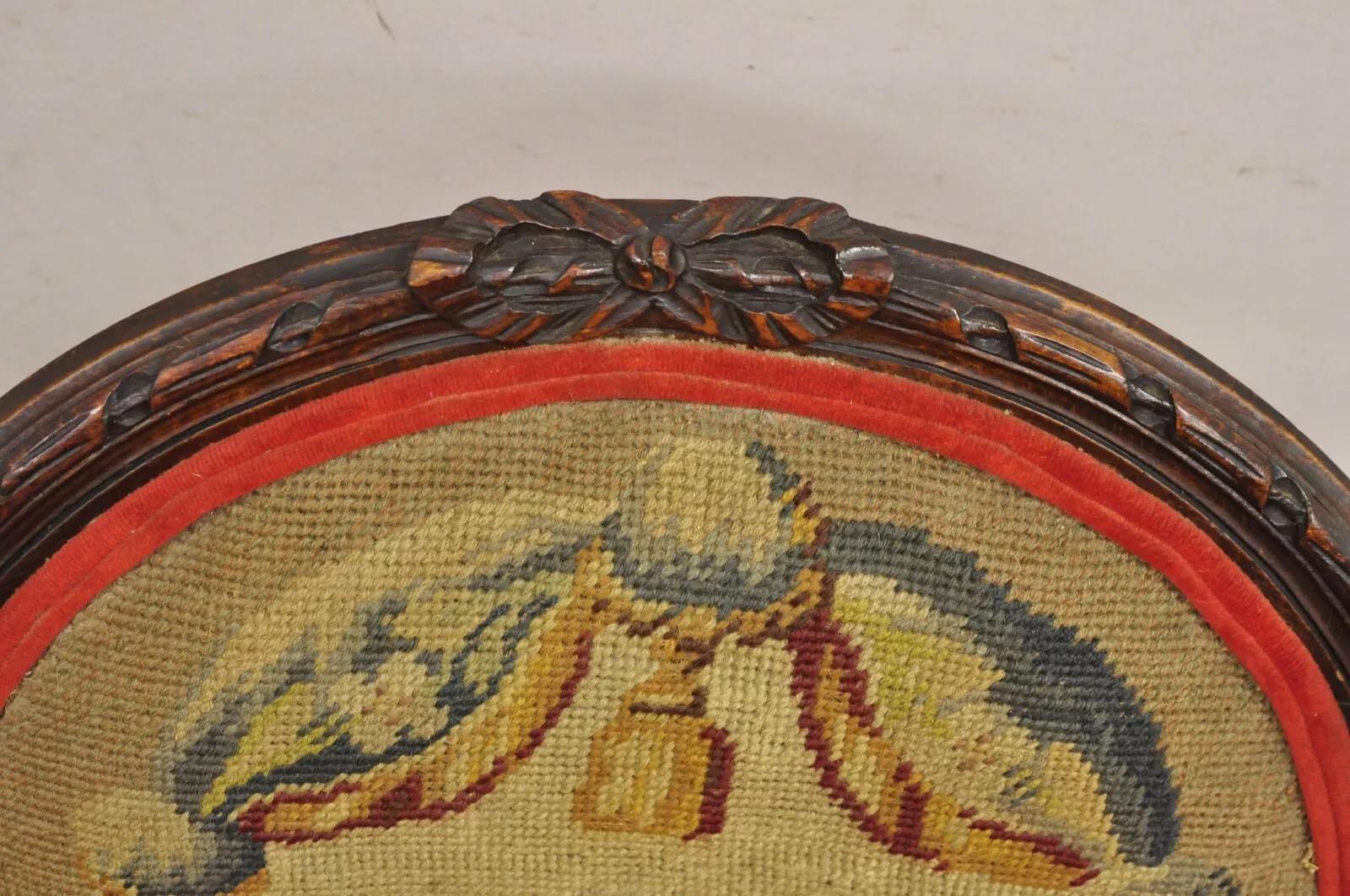 Antique French Louis XVI Style Carved Walnut Needlepoint Red Fauteuil Arm Chair (Sedia a braccio) In condizioni buone in vendita a Philadelphia, PA