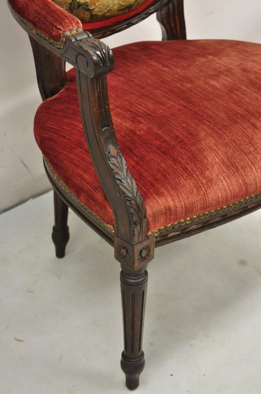 XIX secolo Antique French Louis XVI Style Carved Walnut Needlepoint Red Fauteuil Arm Chair (Sedia a braccio) in vendita