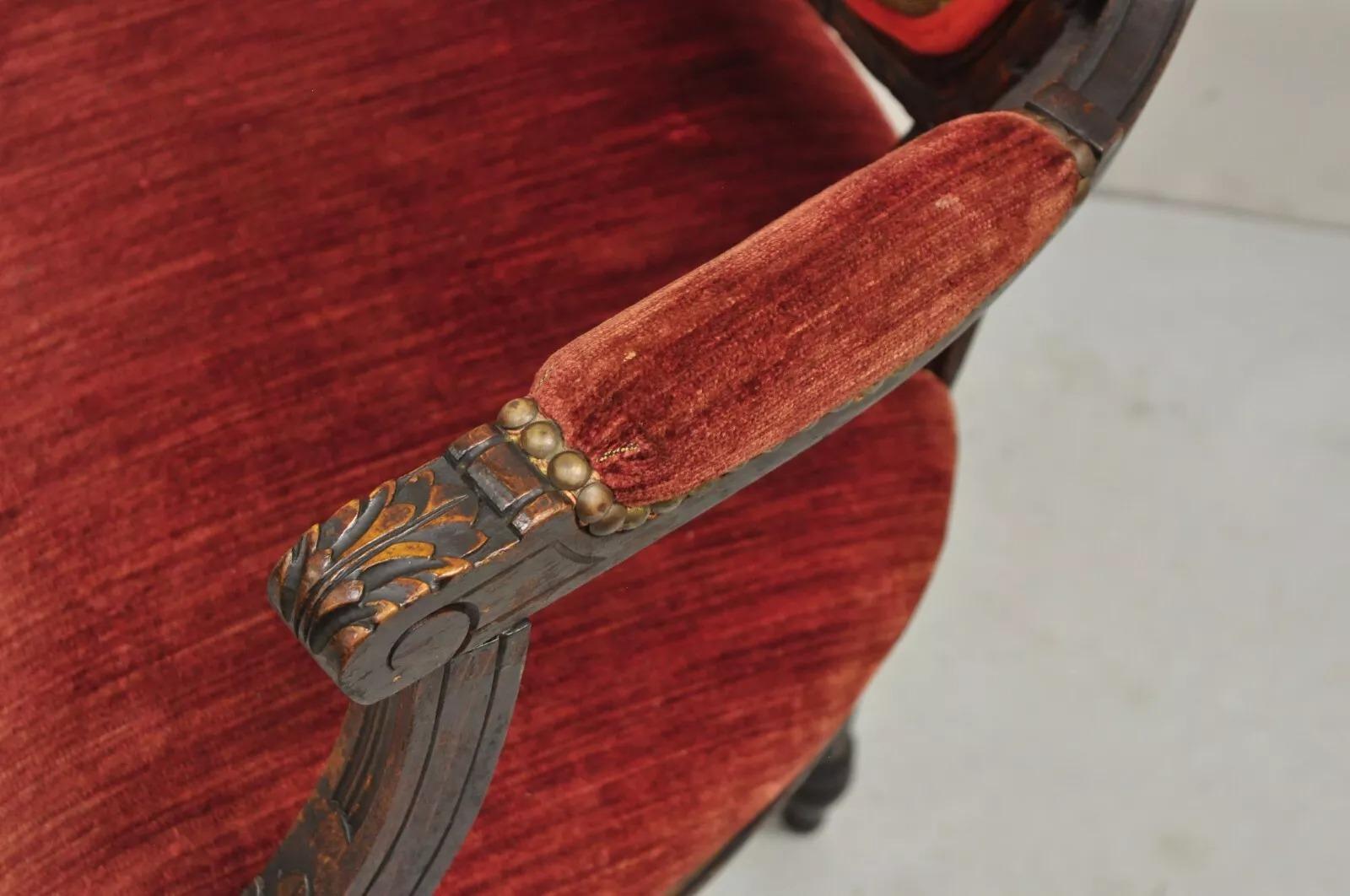 Antique French Louis XVI Style Carved Walnut Needlepoint Red Fauteuil Arm Chair (Sedia a braccio) in vendita 1