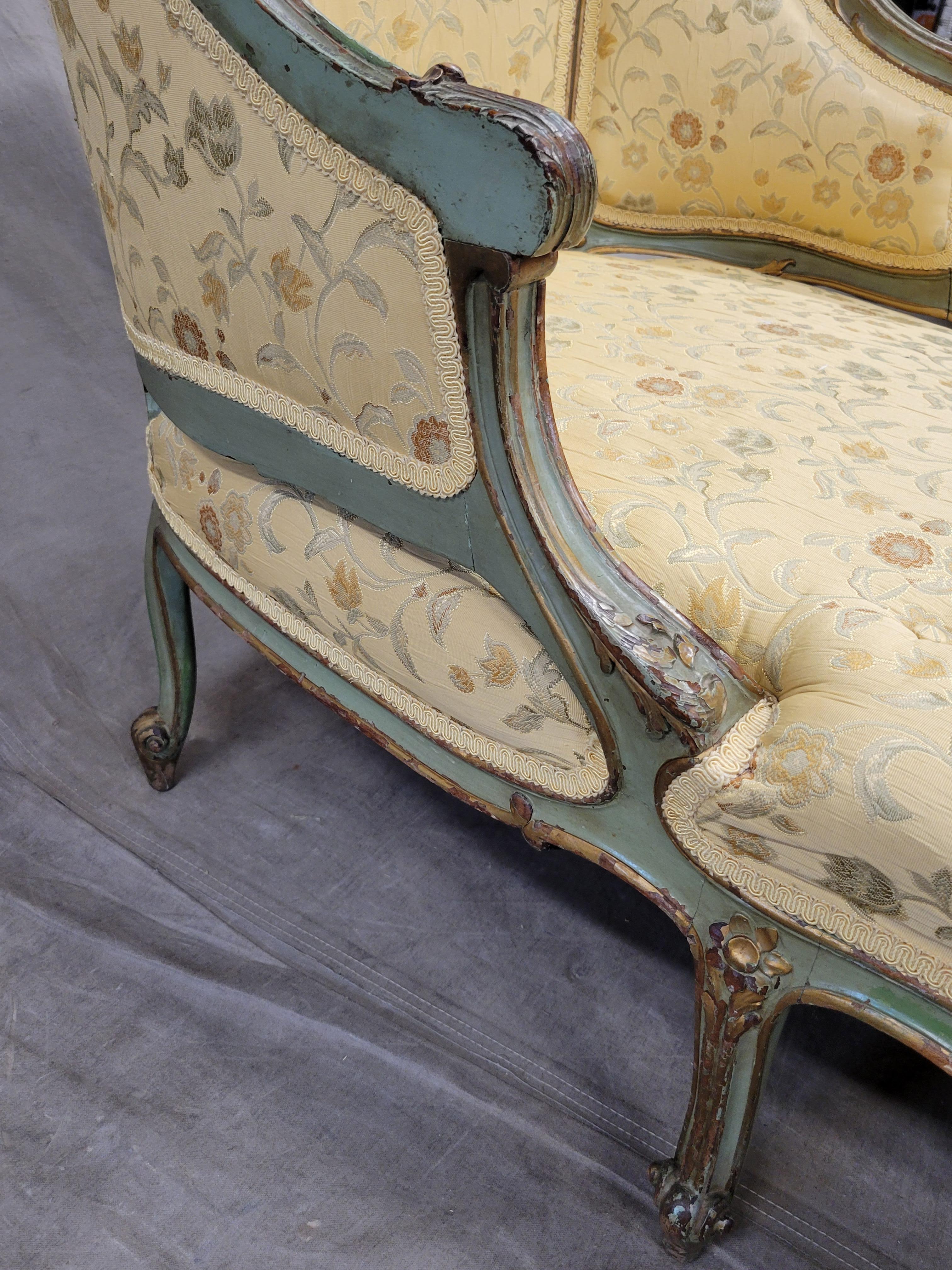 Antique French Louis XV Style Chaise Lounge with Brocade Upholstery In Good Condition In Centennial, CO