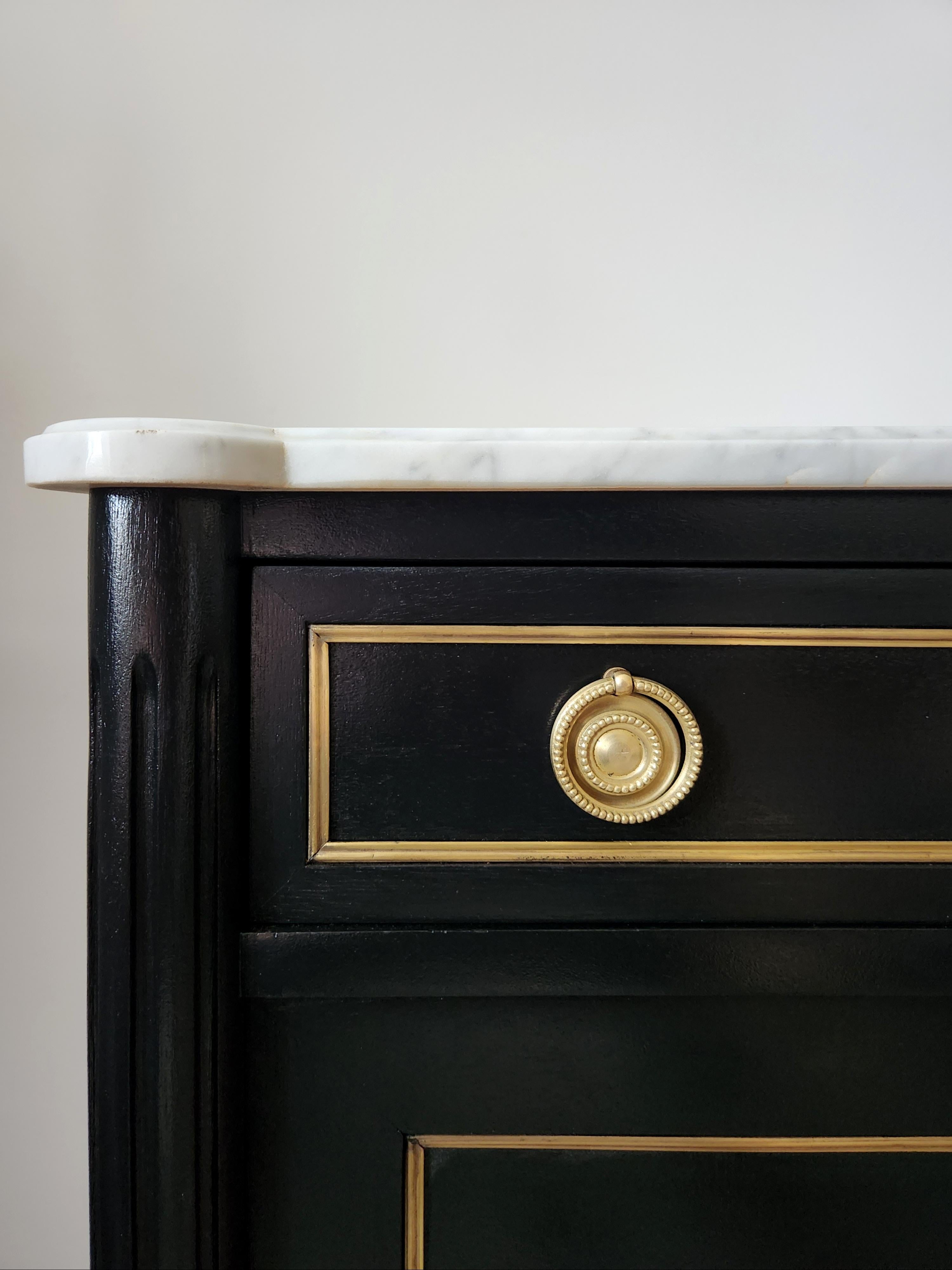 Marmo di Carrara Antique French, cassettiera in stile Luigi XVI Commode Buffet Bar in vendita