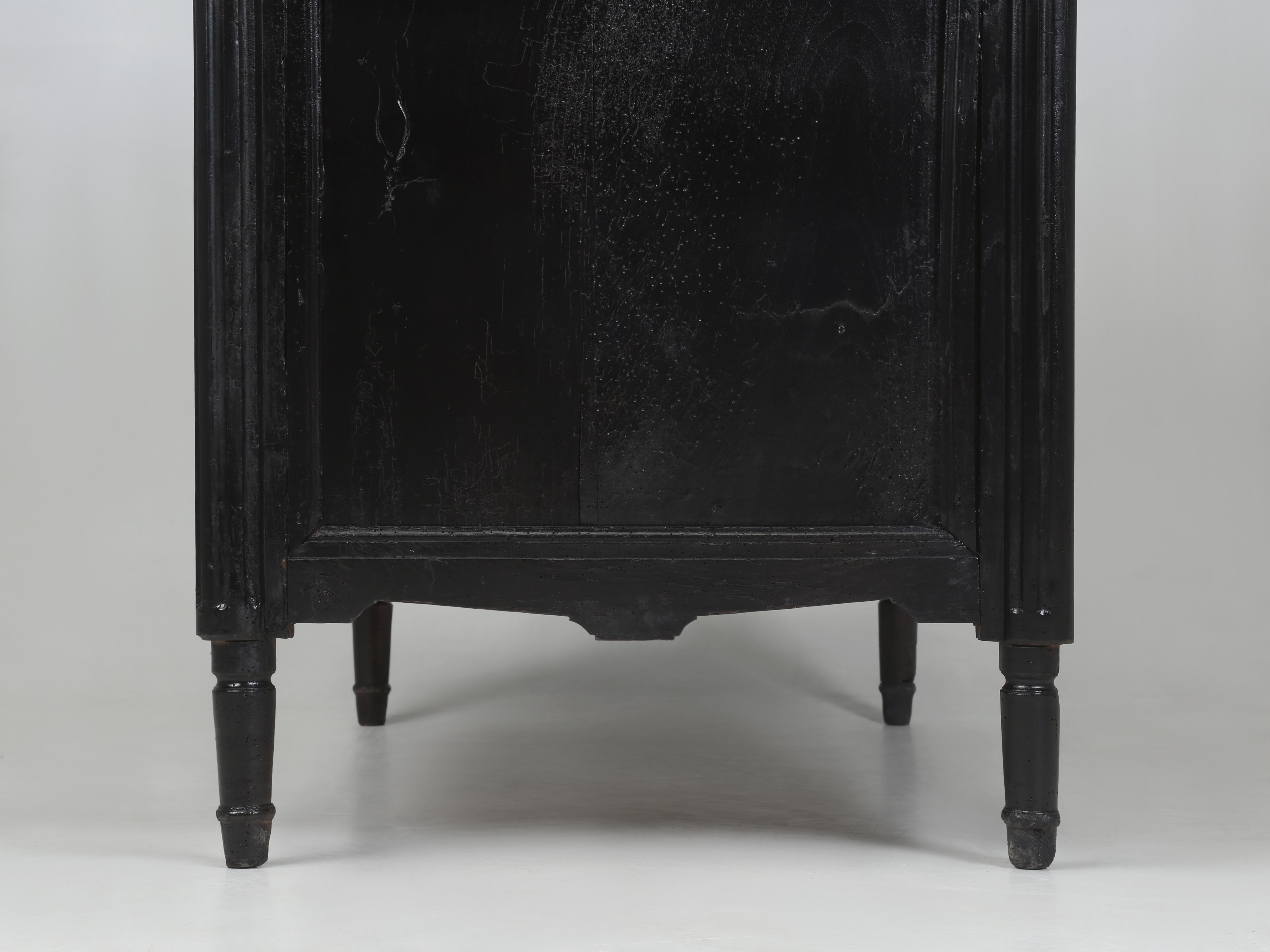 Antique French Louis XVI Style Commode con finitura ebanizzata 200 anni fa in vendita 5