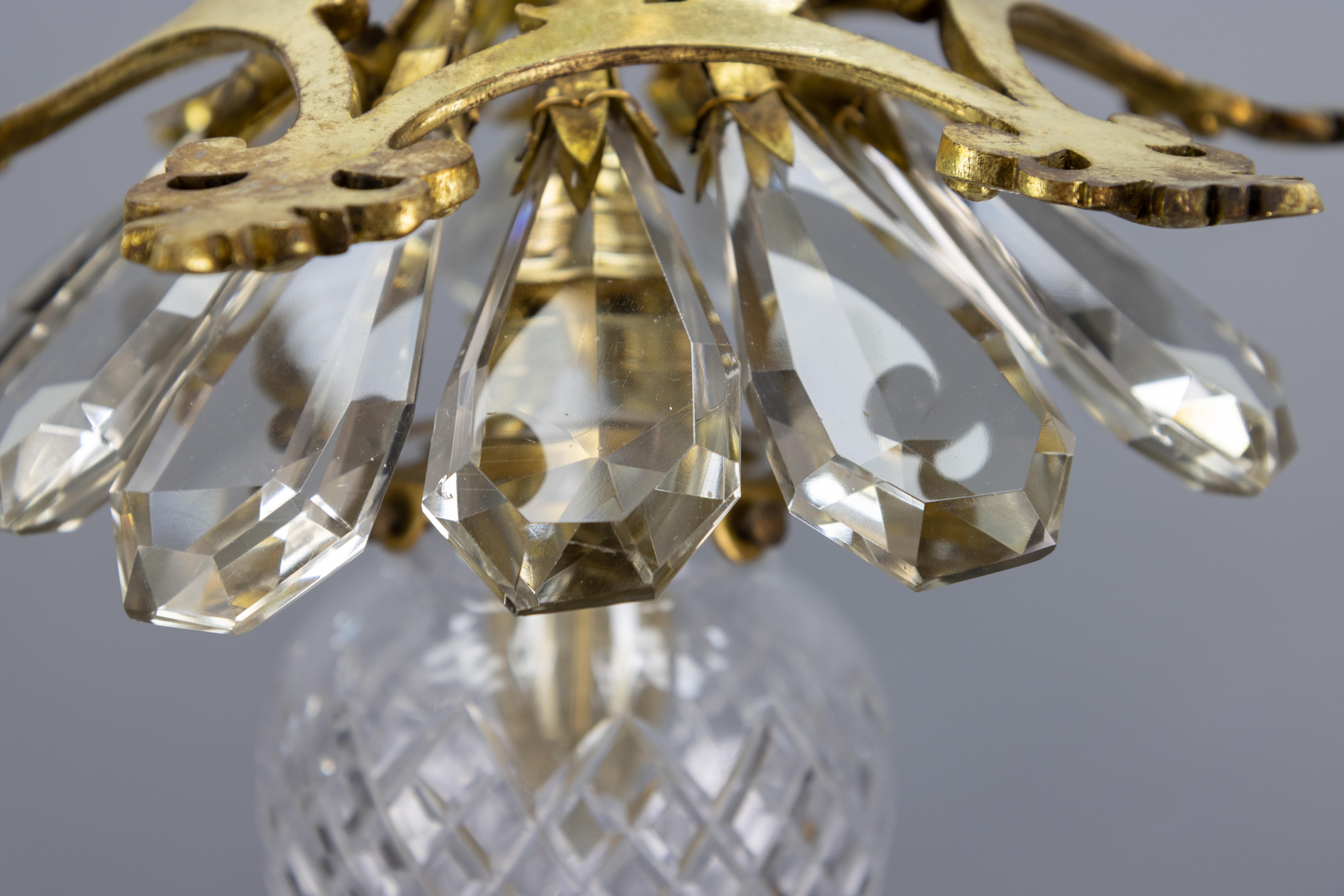Antique French Louis XVI Crystal, Cut Glass, and Bronze Ceiling Light (Plafonnier en cristal, verre taillé et bronze) en vente 8