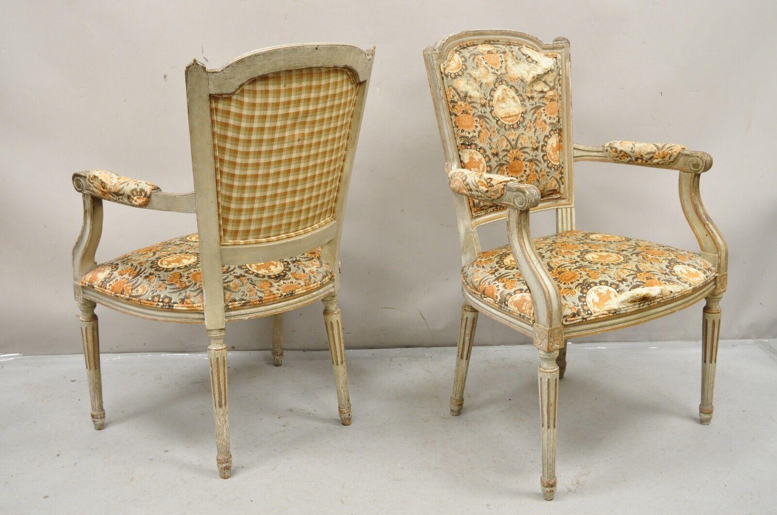 Antique French Louis XVI Style Distressed Cream Painted Fauteuil Arm Chairs Pair For Sale 5