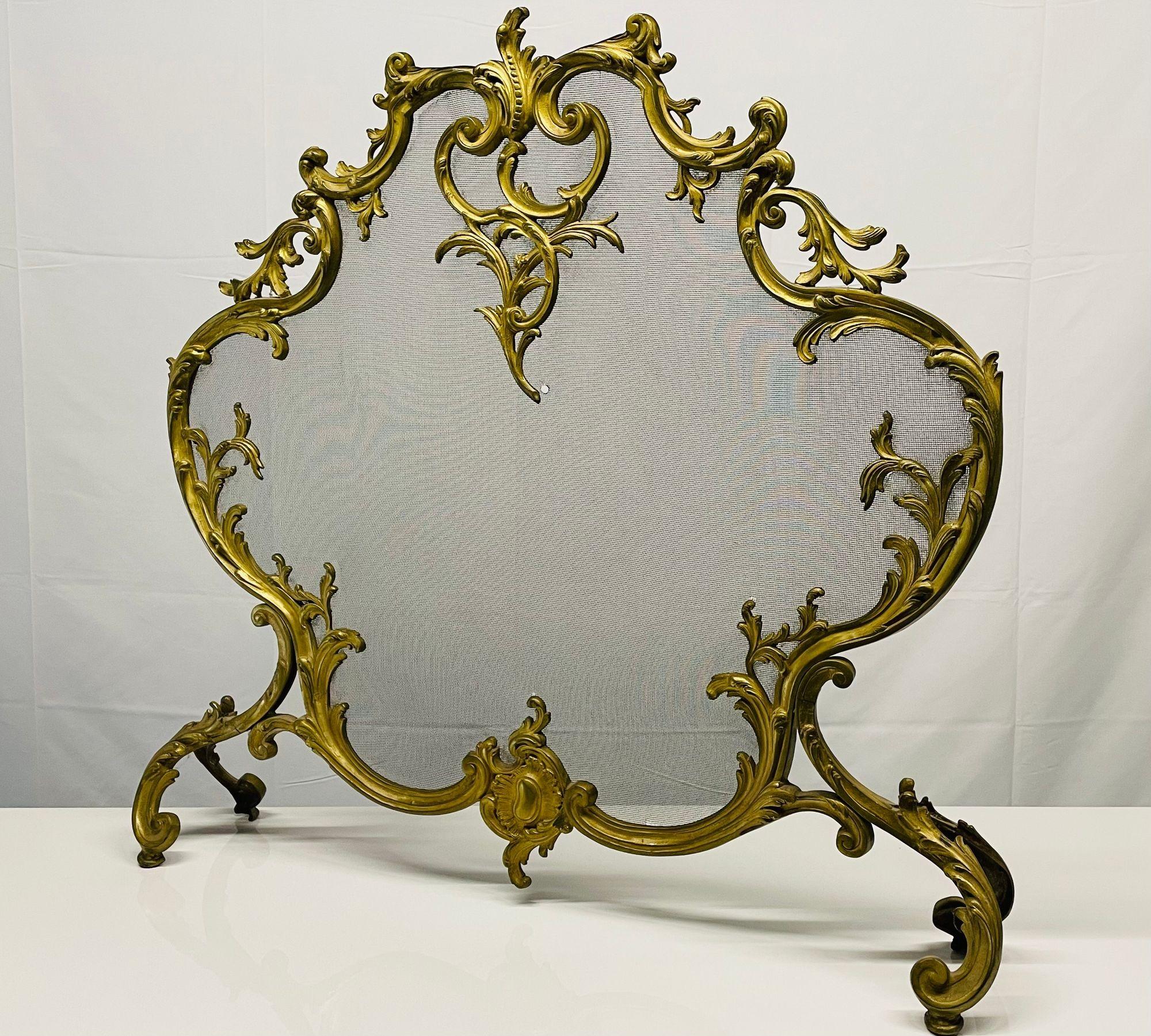 Antique French Louis XVI Style Dore' Bronze Fire Screen, Steel Mesh In Good Condition In Stamford, CT