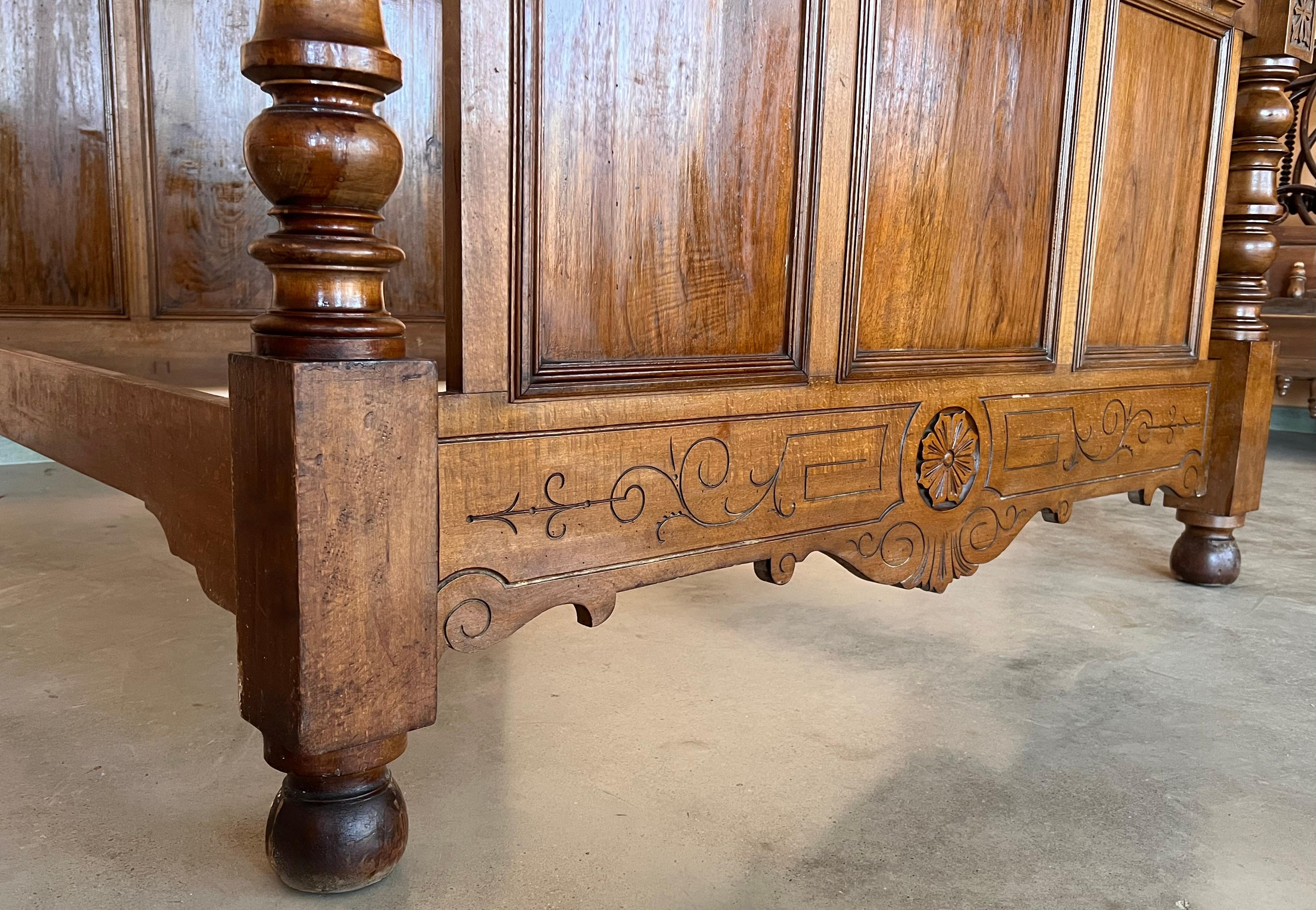 Antique French Louis XVI Style Full Size Rosewood Carved Bed Frame Baroque For Sale 8
