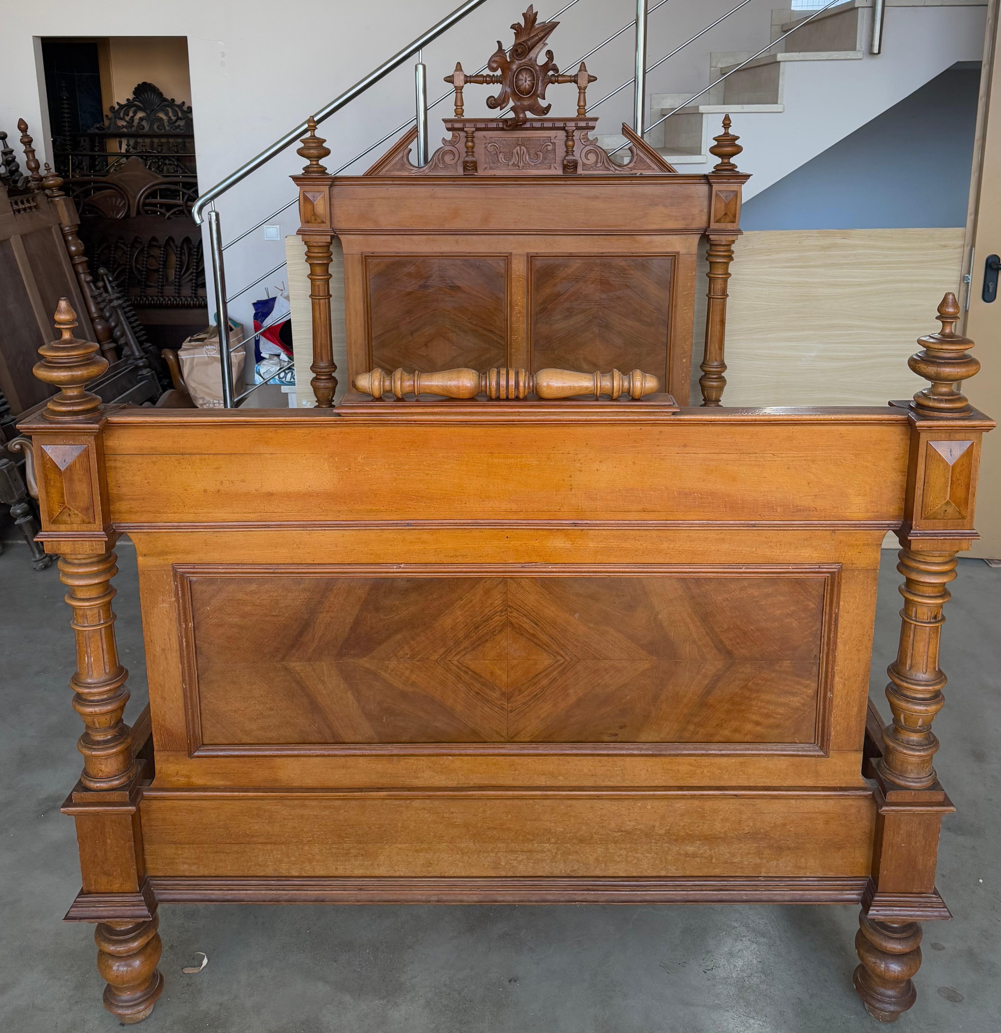 Antique French Louis XVI Style Full Size Rosewood Carved Bed Frame Baroque In Good Condition For Sale In Miami, FL