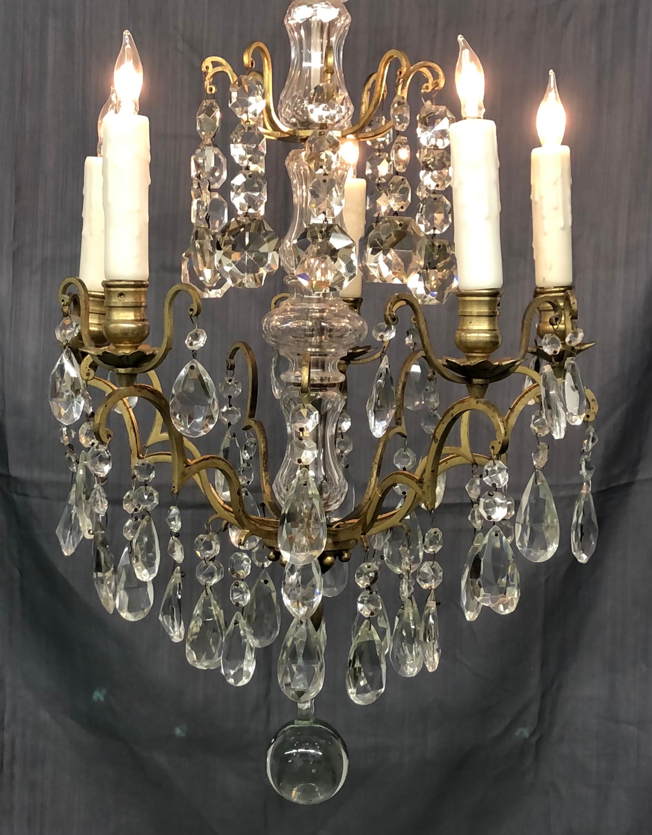 Antique French Louis XVI Style Gilt Bronze and Crystal 5-Arm Chandelier For Sale 7