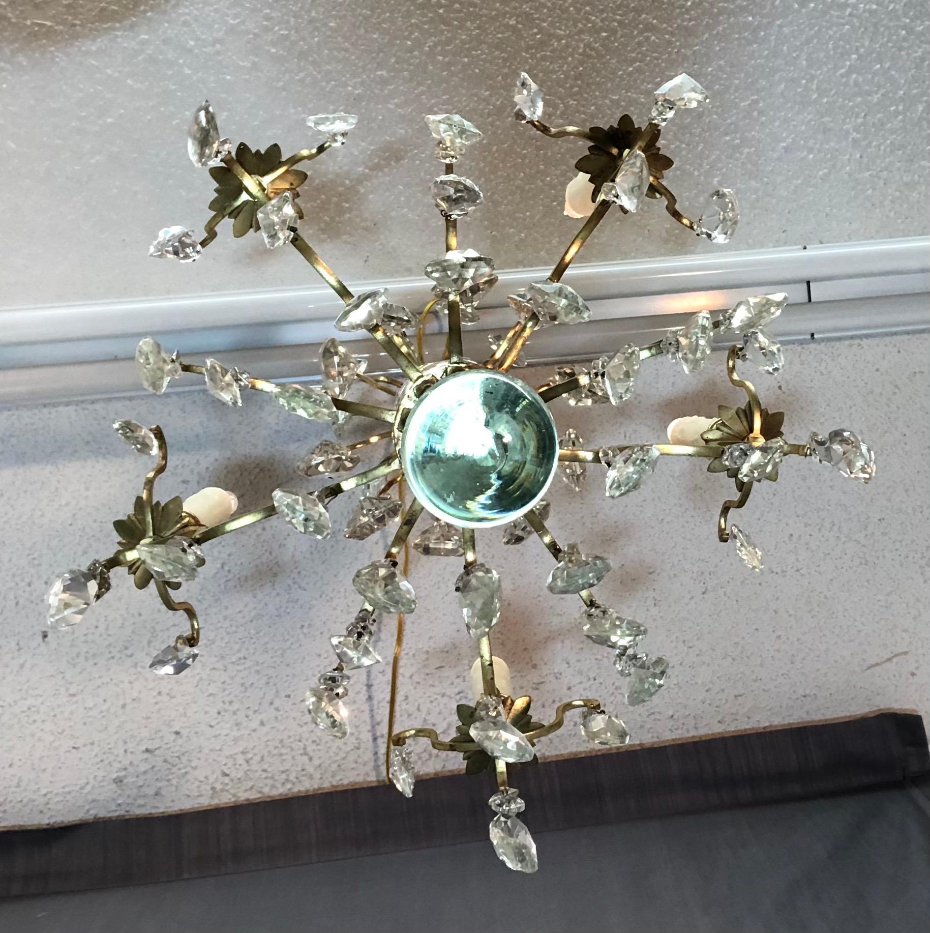 Lustre français ancien de style Louis XVI à 5 bras en bronze doré et cristal en vente 7