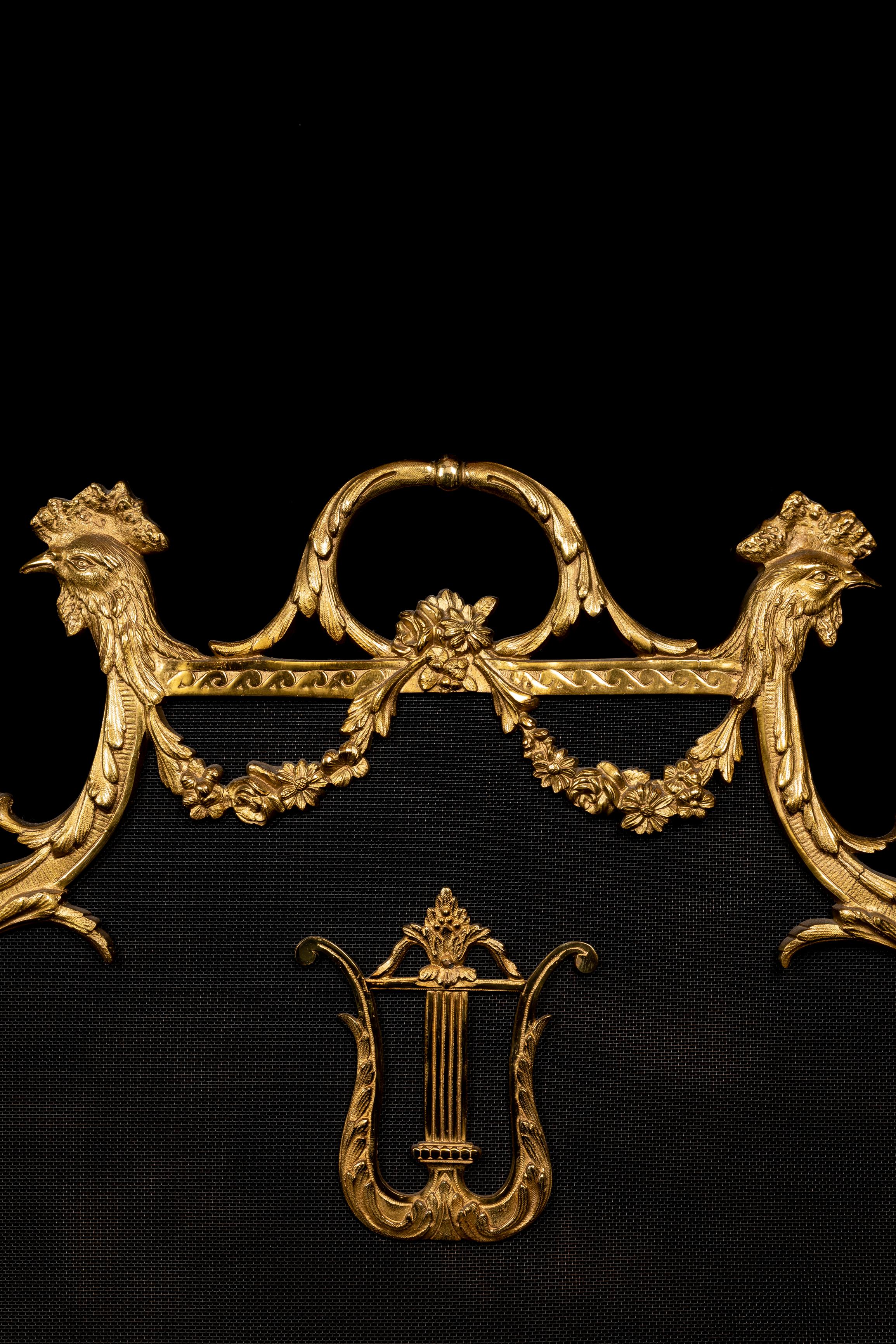 Antique French Louis XVI Style Gilt Bronze Fireplace Screen In Good Condition For Sale In New York, NY