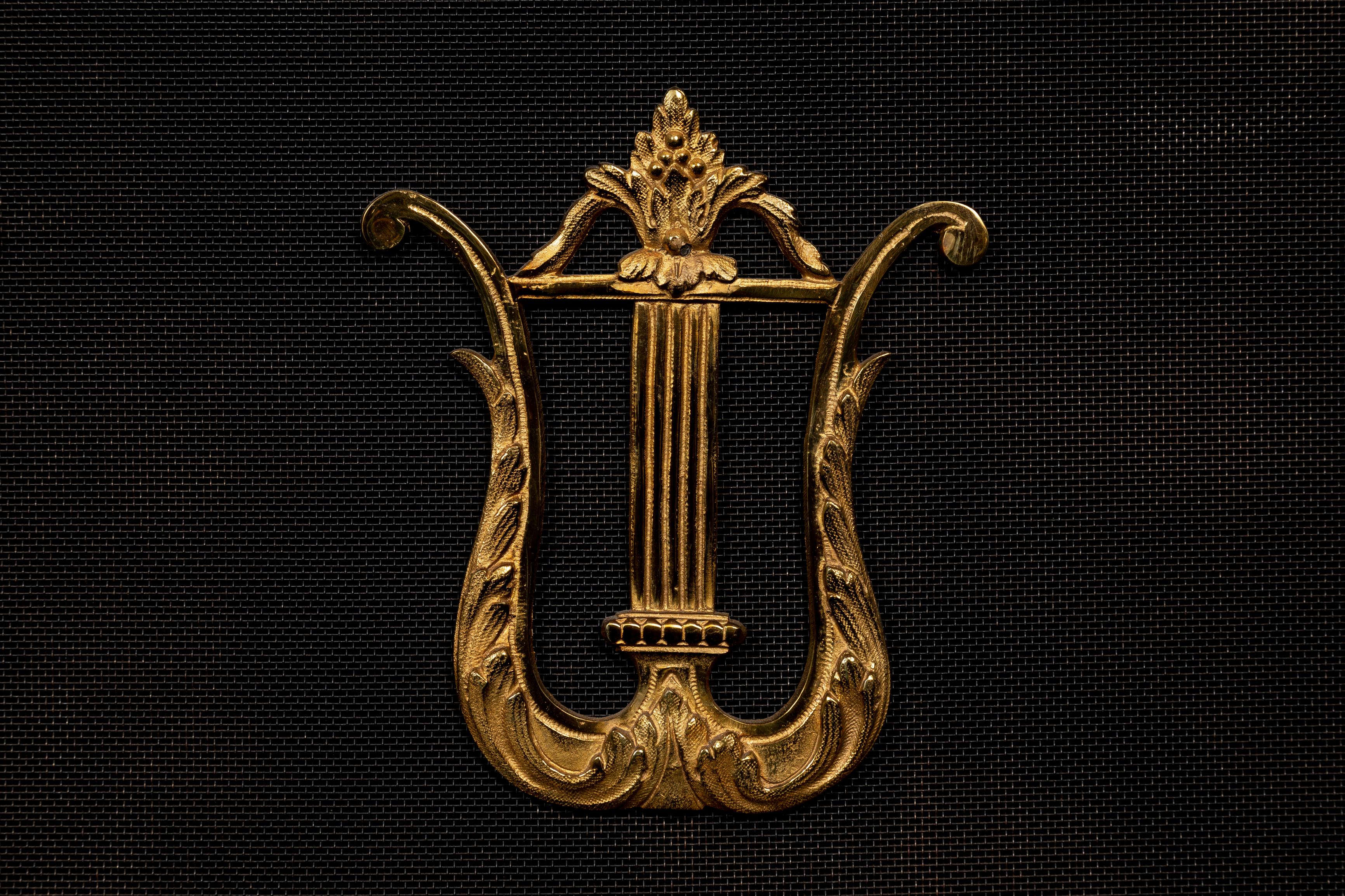 Antique French Louis XVI Style Gilt Bronze Fireplace Screen For Sale 2