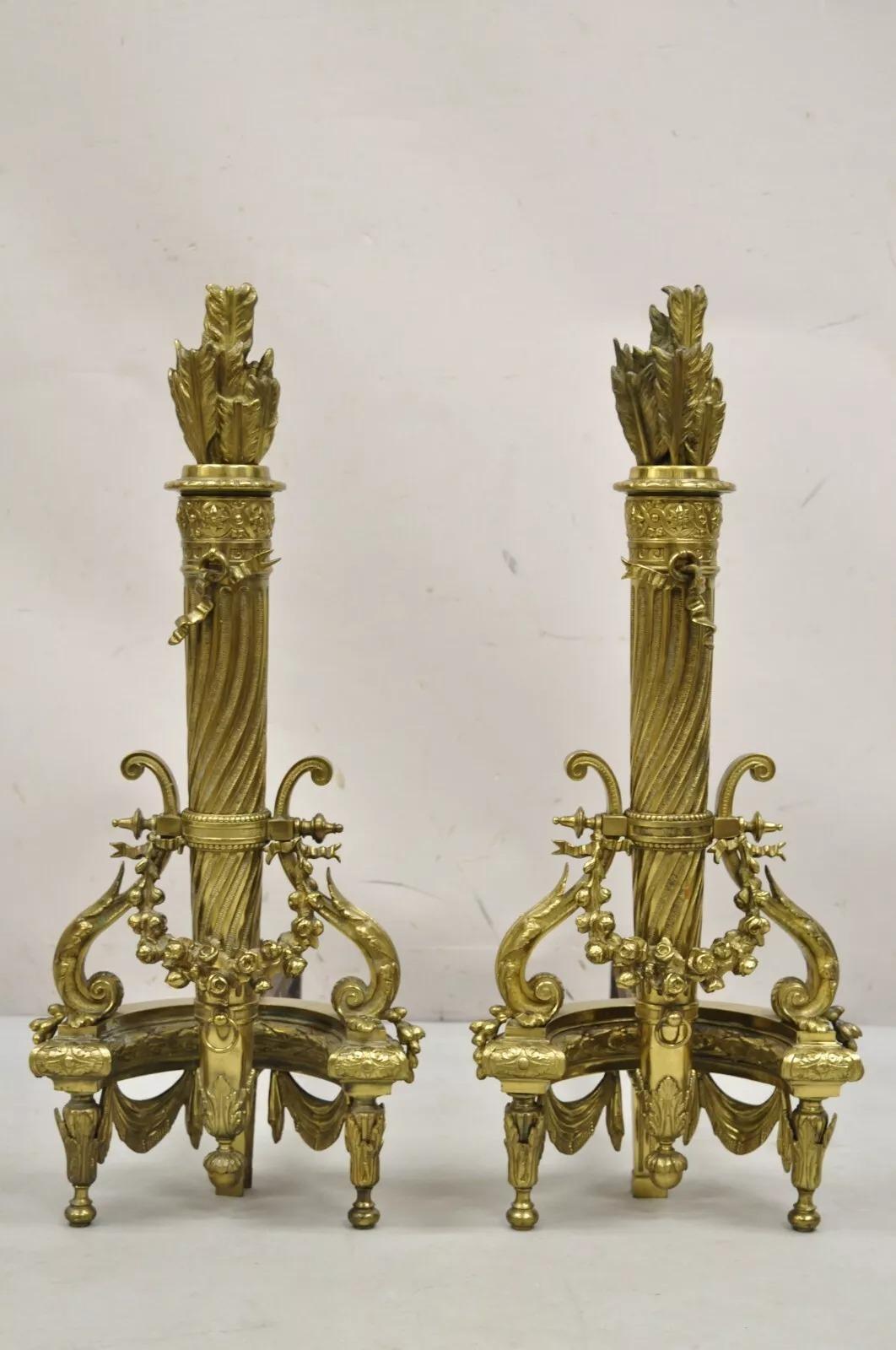 Andirons de style Louis XVI en bronze doré - Paire en vente 6