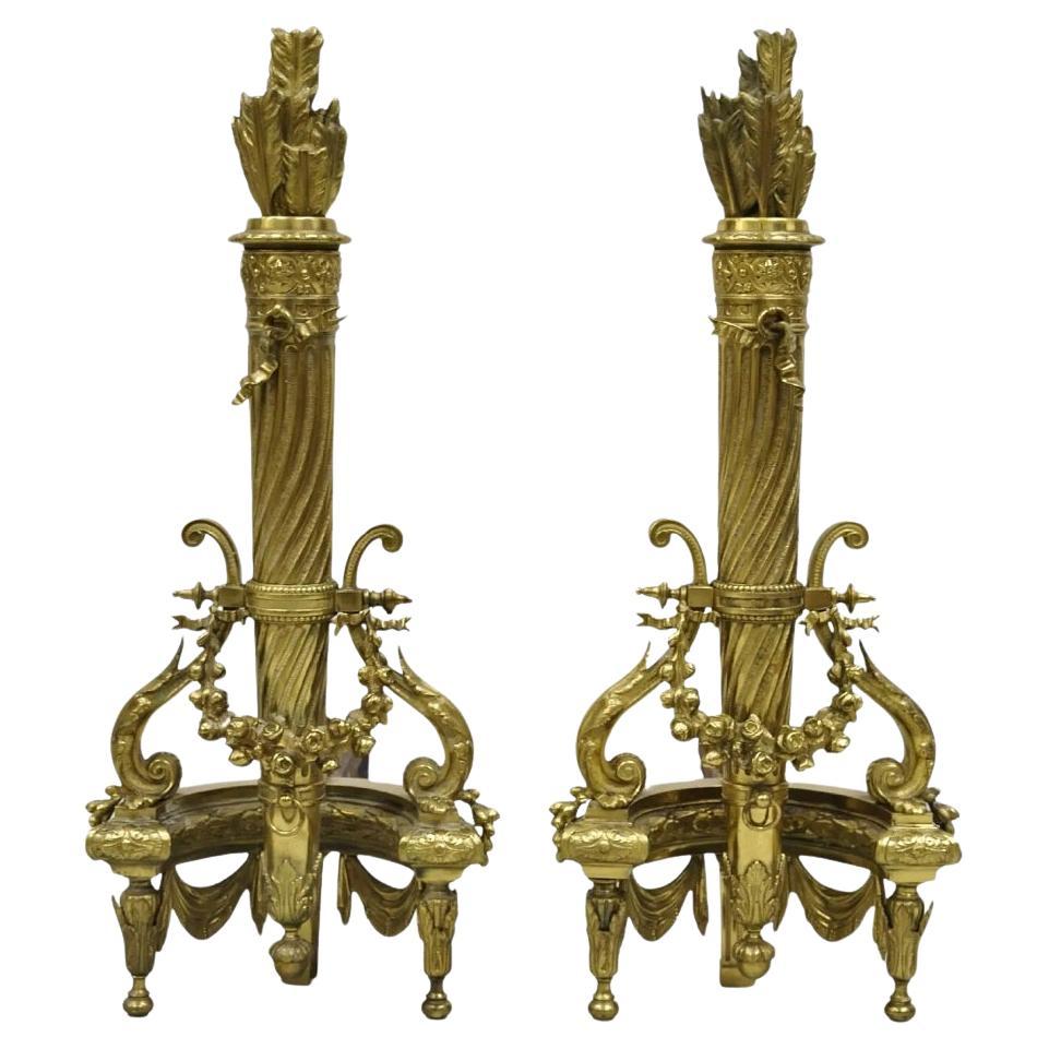 Andirons de style Louis XVI en bronze doré - Paire en vente