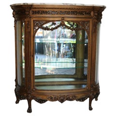 Antique French Louis XVI–Style Giltwood Vitrine With Marble Top, Early 20th Cent