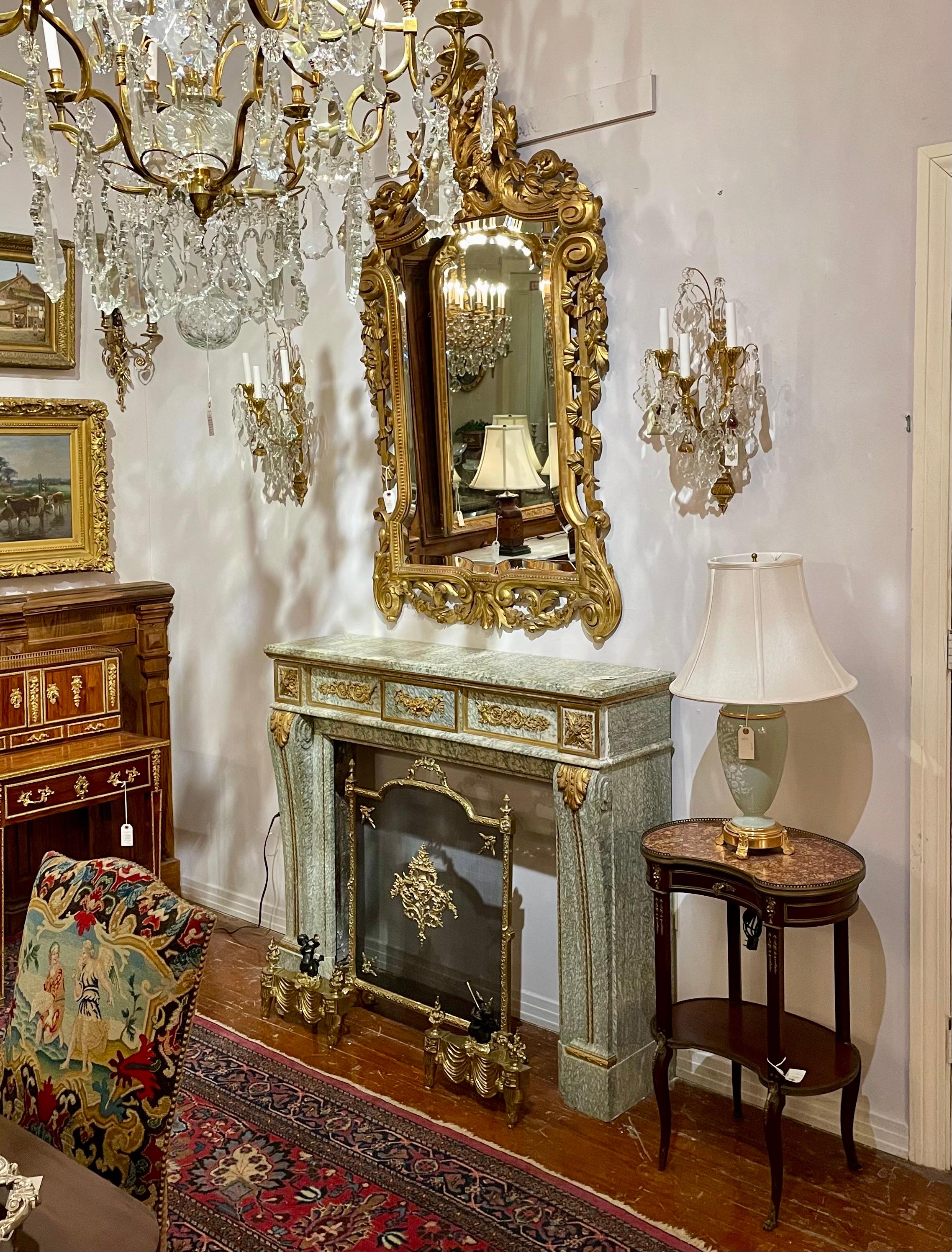 Parafuoco francese in bronzo dorato in stile Luigi XVI, CIRCA 1890. in vendita 2