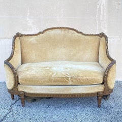 Canapé ancien de style Louis XVI en bois doré sculpté Canape Cameo