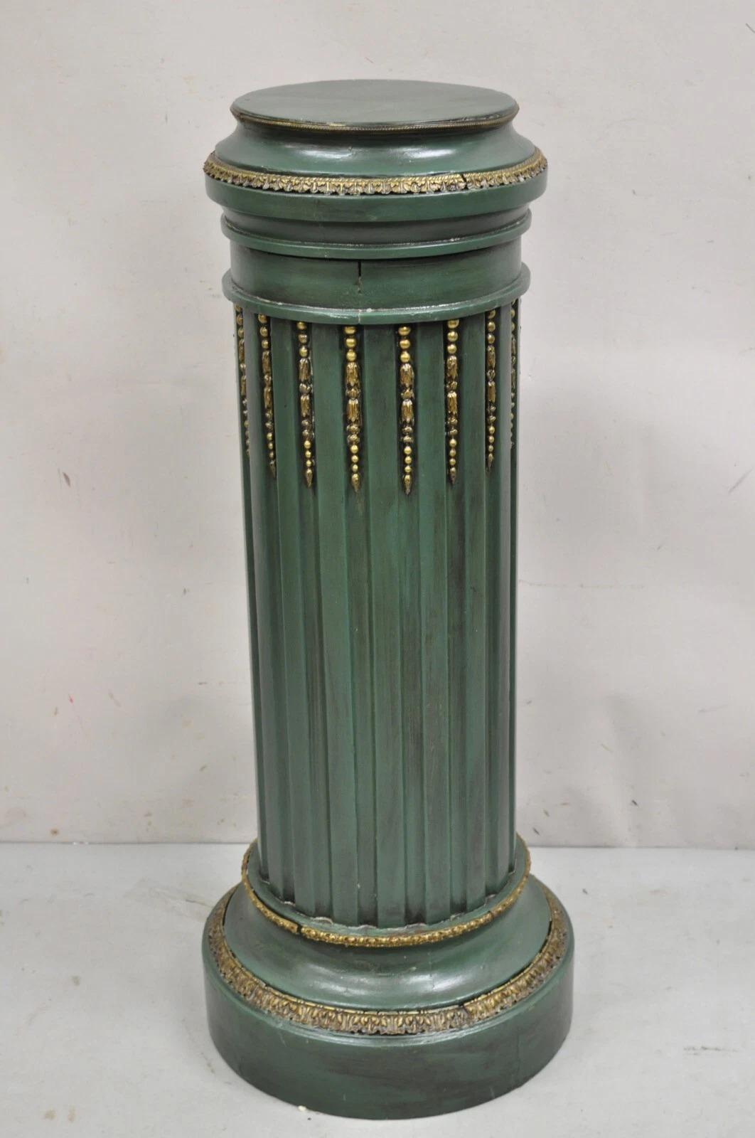 Antique French Louis XVI Style Green & Gold Painted Wooden Column Pedestal with in vendita 5