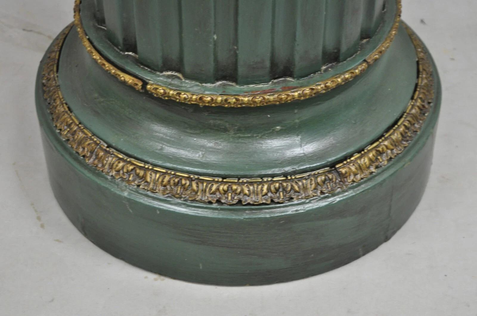 Antique French Louis XVI Style Green & Gold Painted Wooden Column Pedestal with In condizioni buone in vendita a Philadelphia, PA