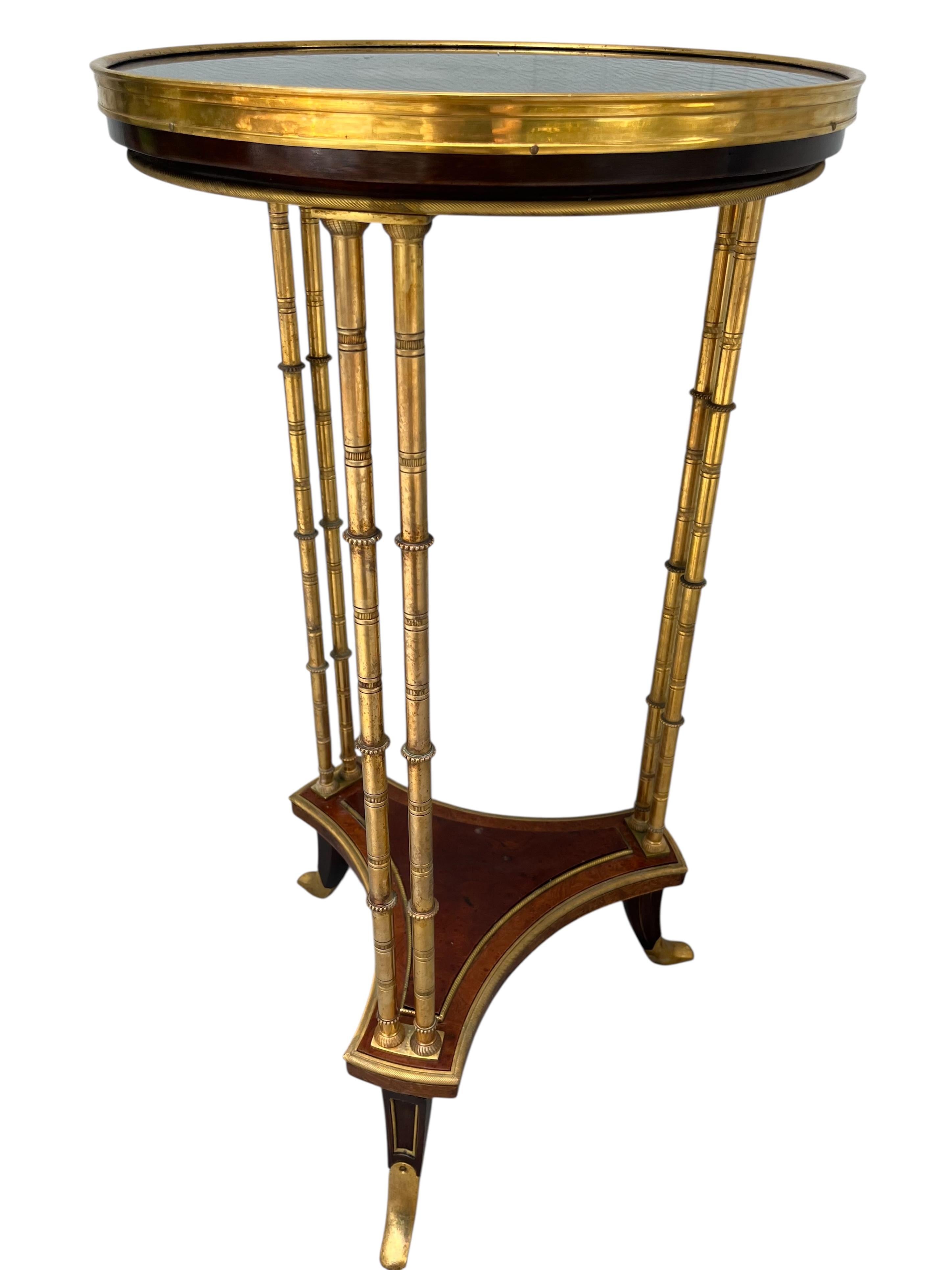 Gueridón francés antiguo estilo Luis XVI de Henry Dasson. en Bueno estado para la venta en Vero Beach, FL