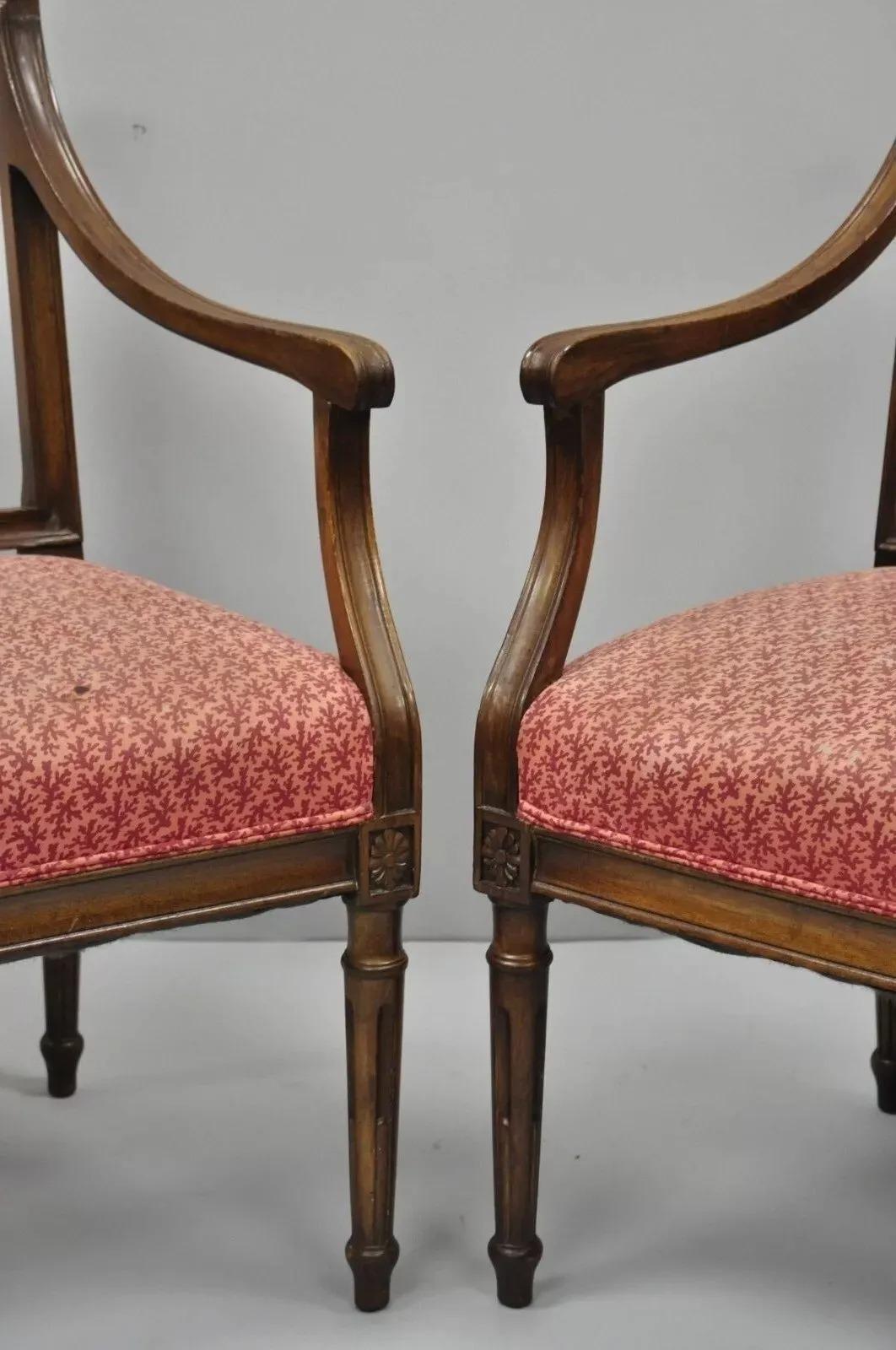 Acajou Anciennes chaises à accoudoirs en acajou italien de style Louis XVI à dossier en forme de harpe - Paire en vente