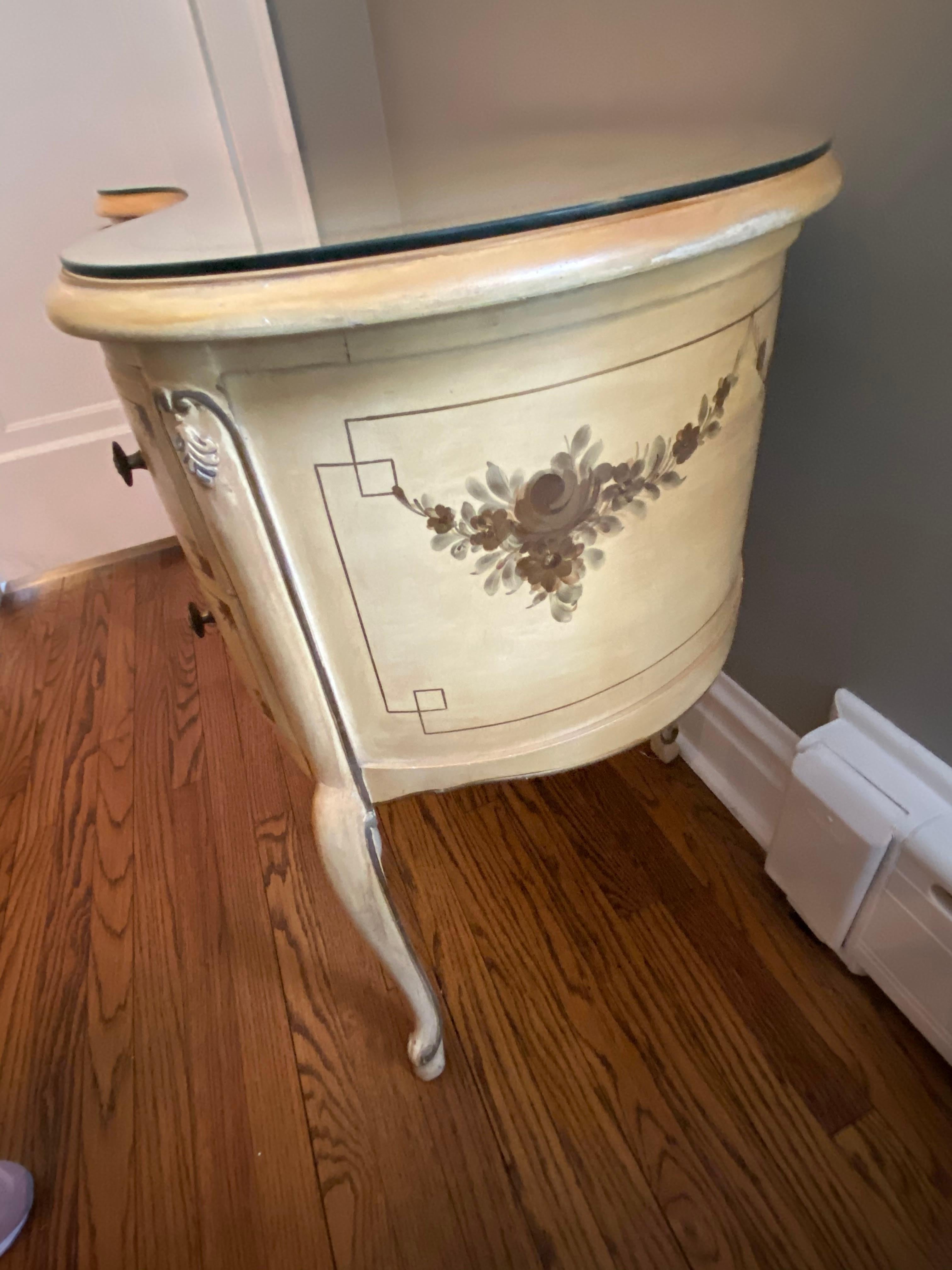 Antique French Louis XVI Style Kidney Shaped Painted Vanity or Writing Desk For Sale 1