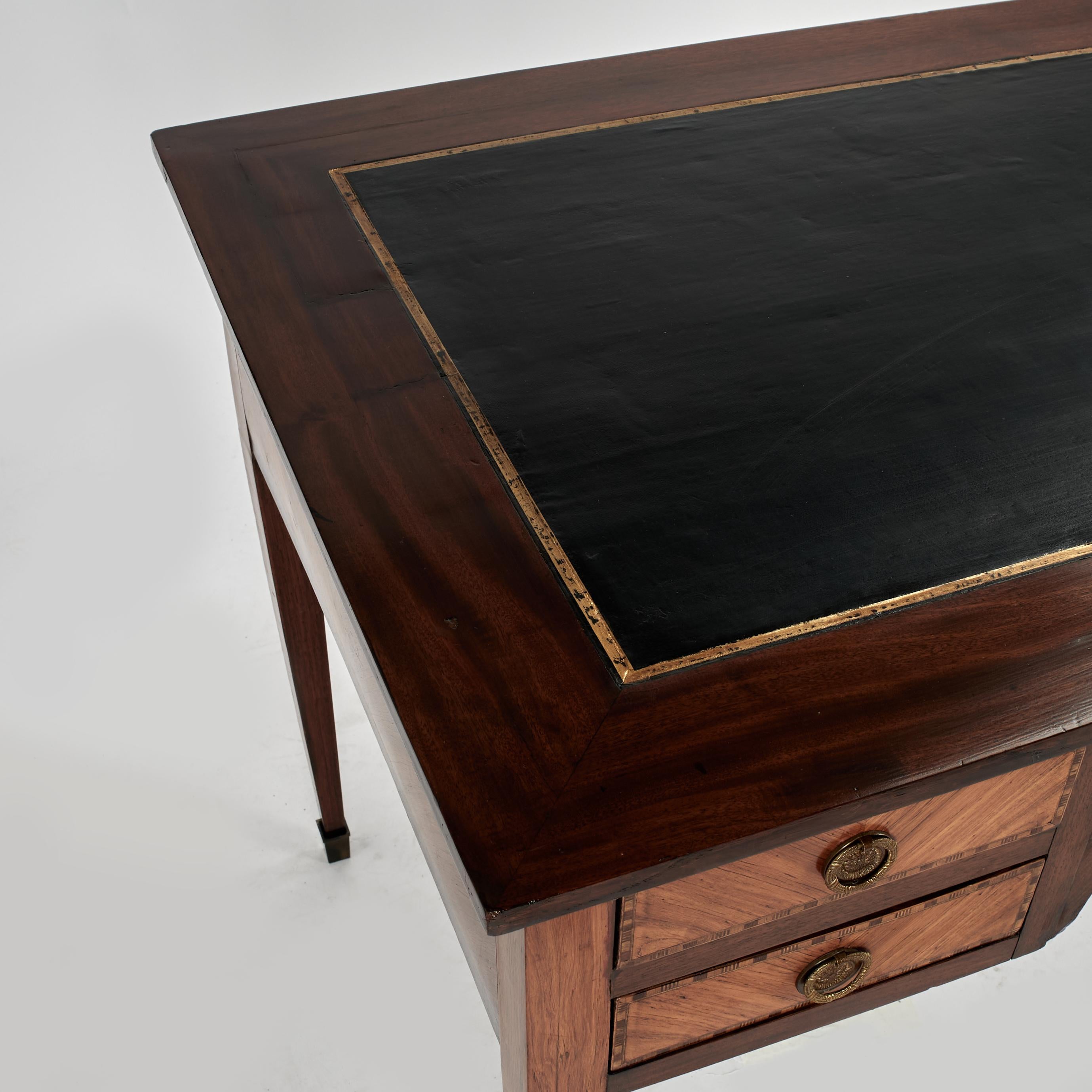 Antique French Louis XVI Style Leather Top Desk en vente 2