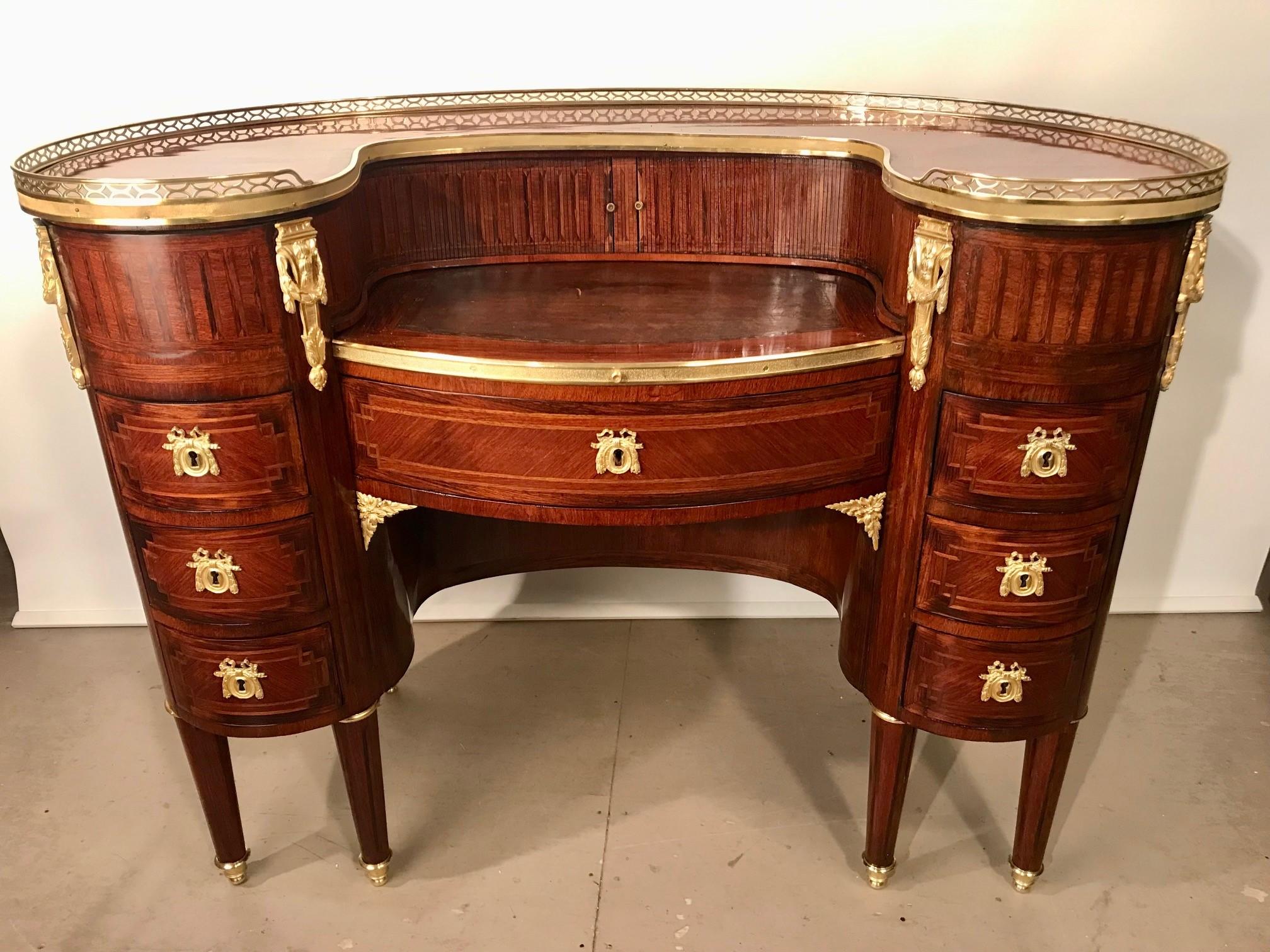 Hand-Crafted Antique French Louis XVI Style Mahogany and Parquetry Bureau a Rognon For Sale