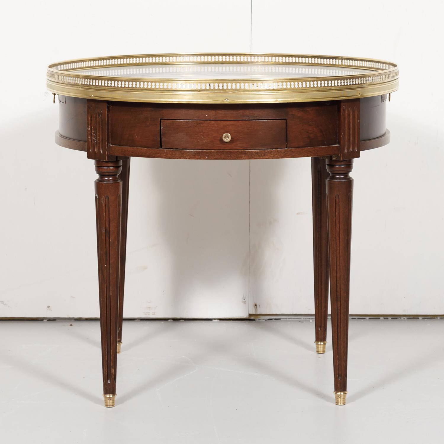 Antique French Louis XVI Style Mahogany Bouillotte Side Table In Good Condition In Birmingham, AL
