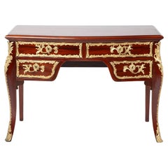 Ancienne plaque de bureau française de style Louis XVI en acajou avec montures en bronze doré