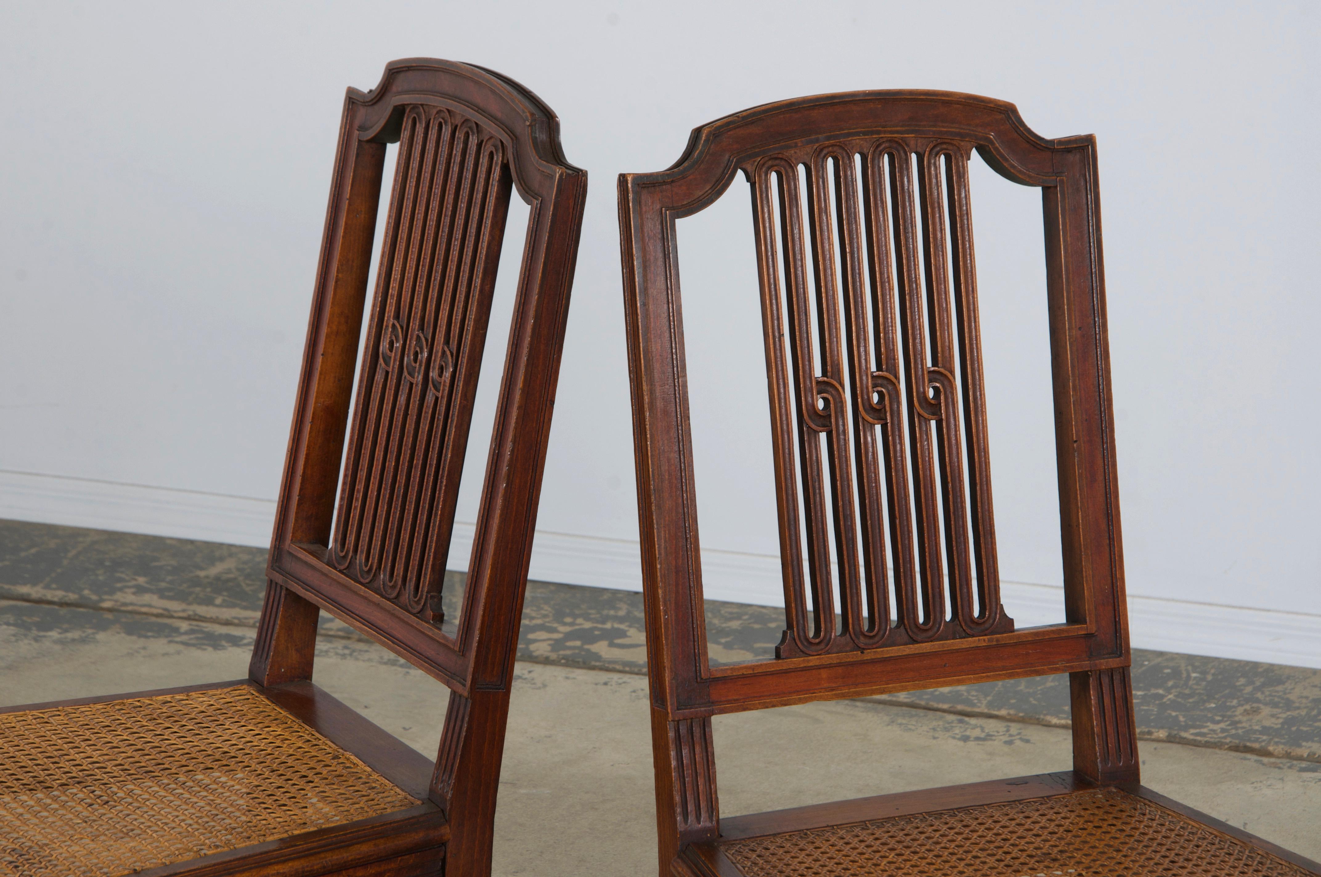 Sedie da pranzo in acero in stile Antique French Louis XVI con sedili in canna - set di 6 in vendita 7