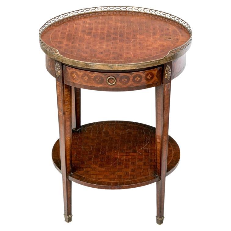 Antique French Mesa auxiliar circular con incrustaciones de marquetería estilo Luis XVI
