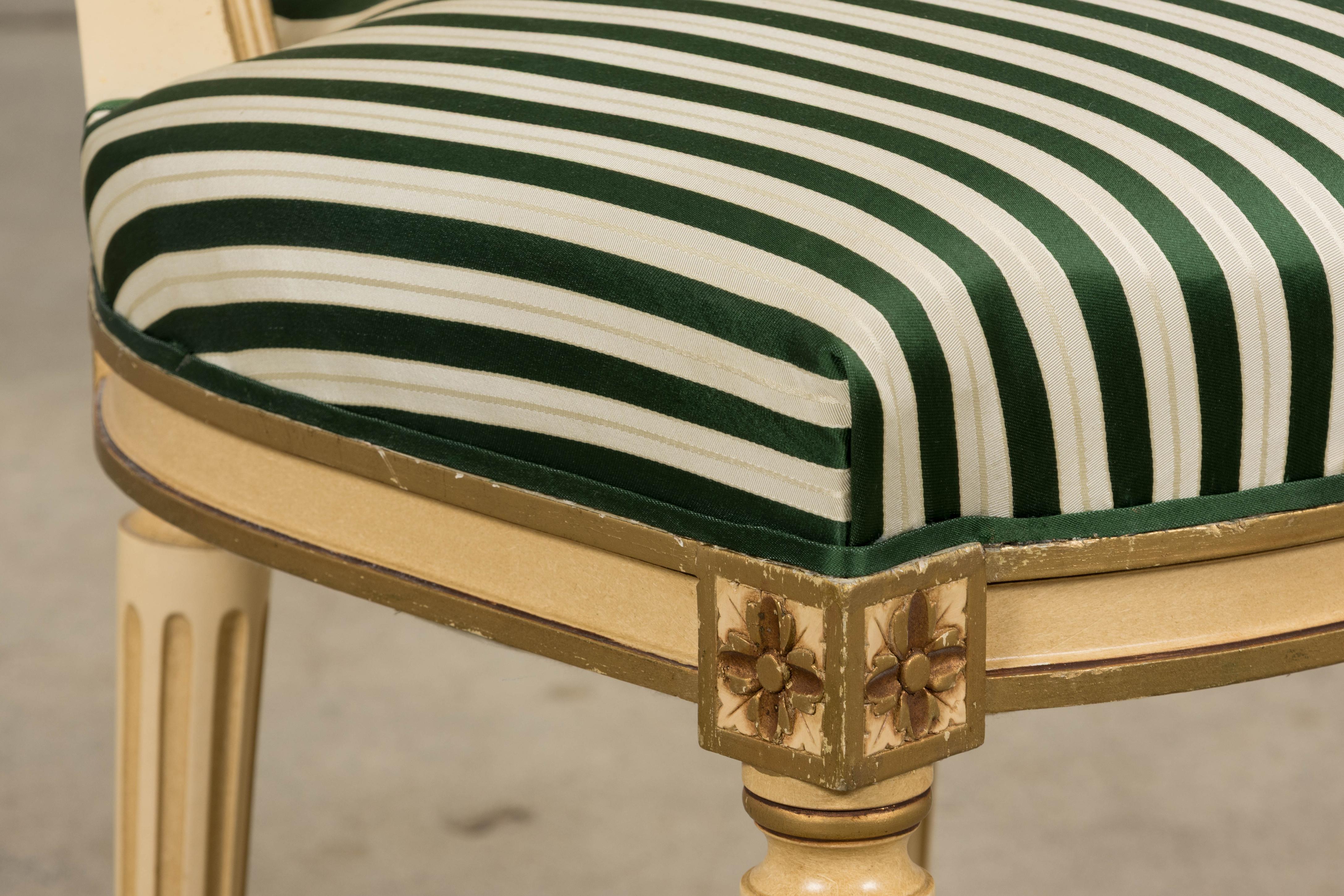 Antique French Louis XVI Style Peint Accent Chairs in Green Stripe - A Pair en vente 3