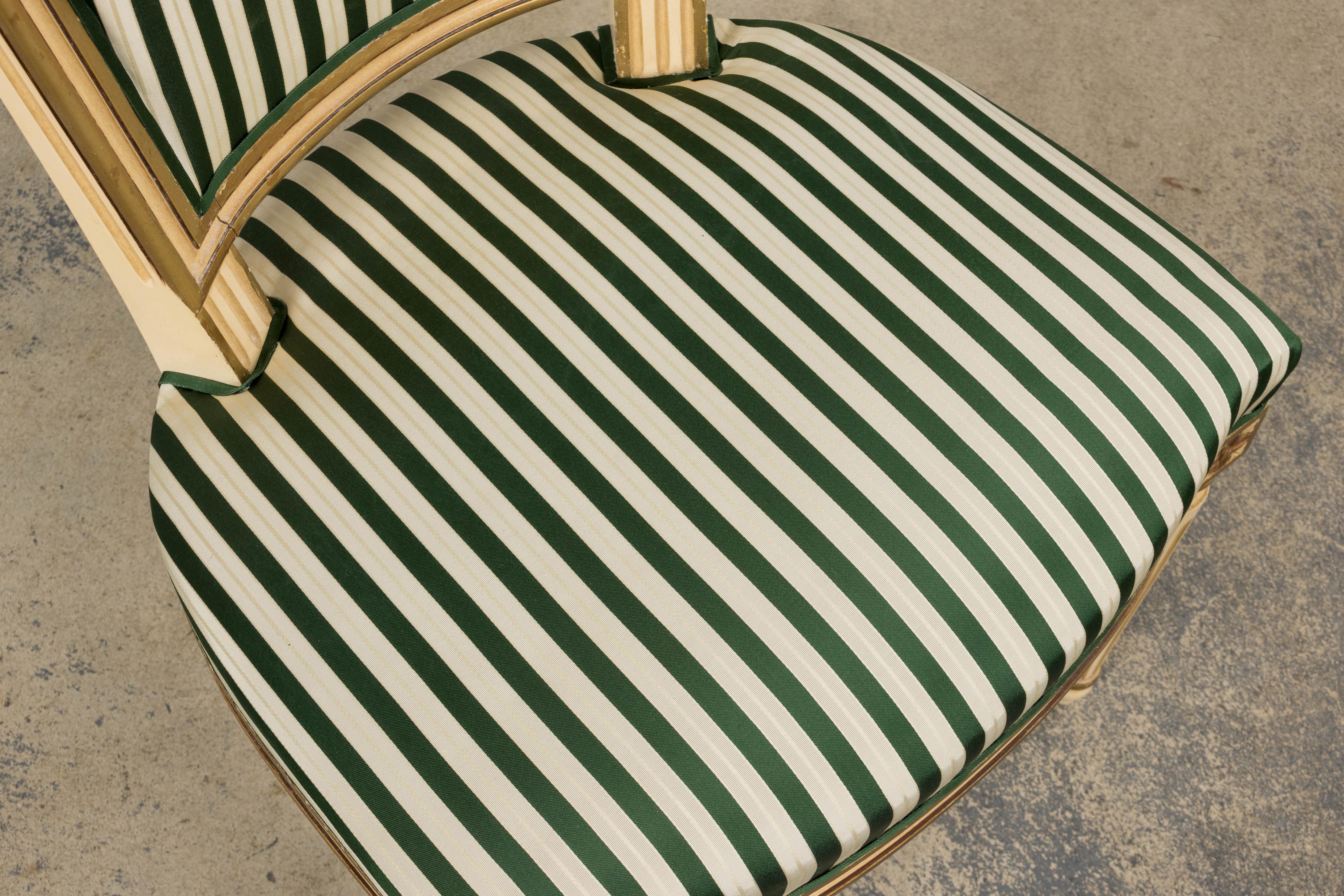 Antique French Louis XVI Style Peint Accent Chairs in Green Stripe - A Pair en vente 1