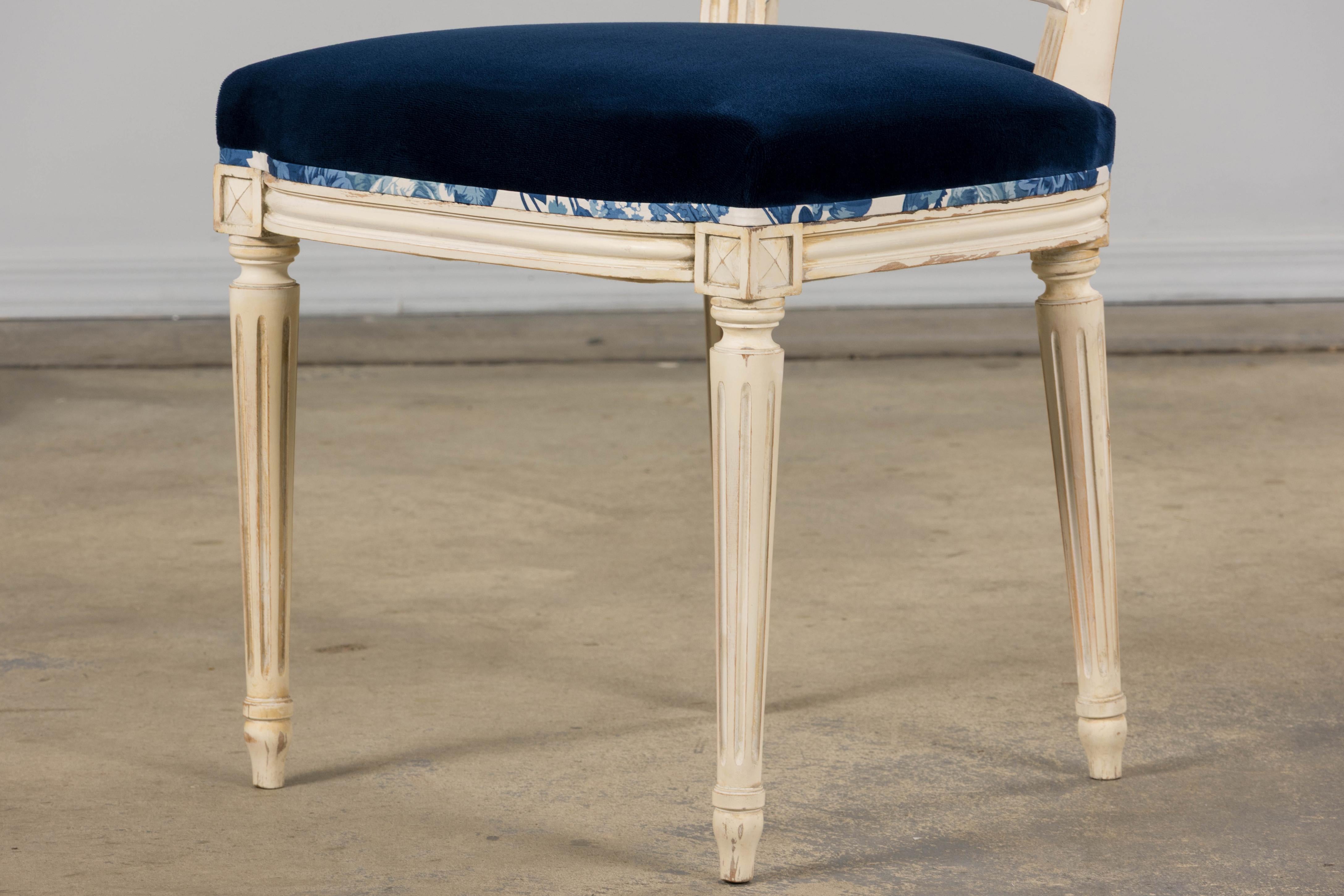 Antique French Louis XVI Style Painted Accent Side Chair in Blue Floral For Sale 10
