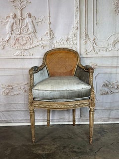 Antique French Louis XVI Style Gemalt Bergère Stuhl mit Cane zurück