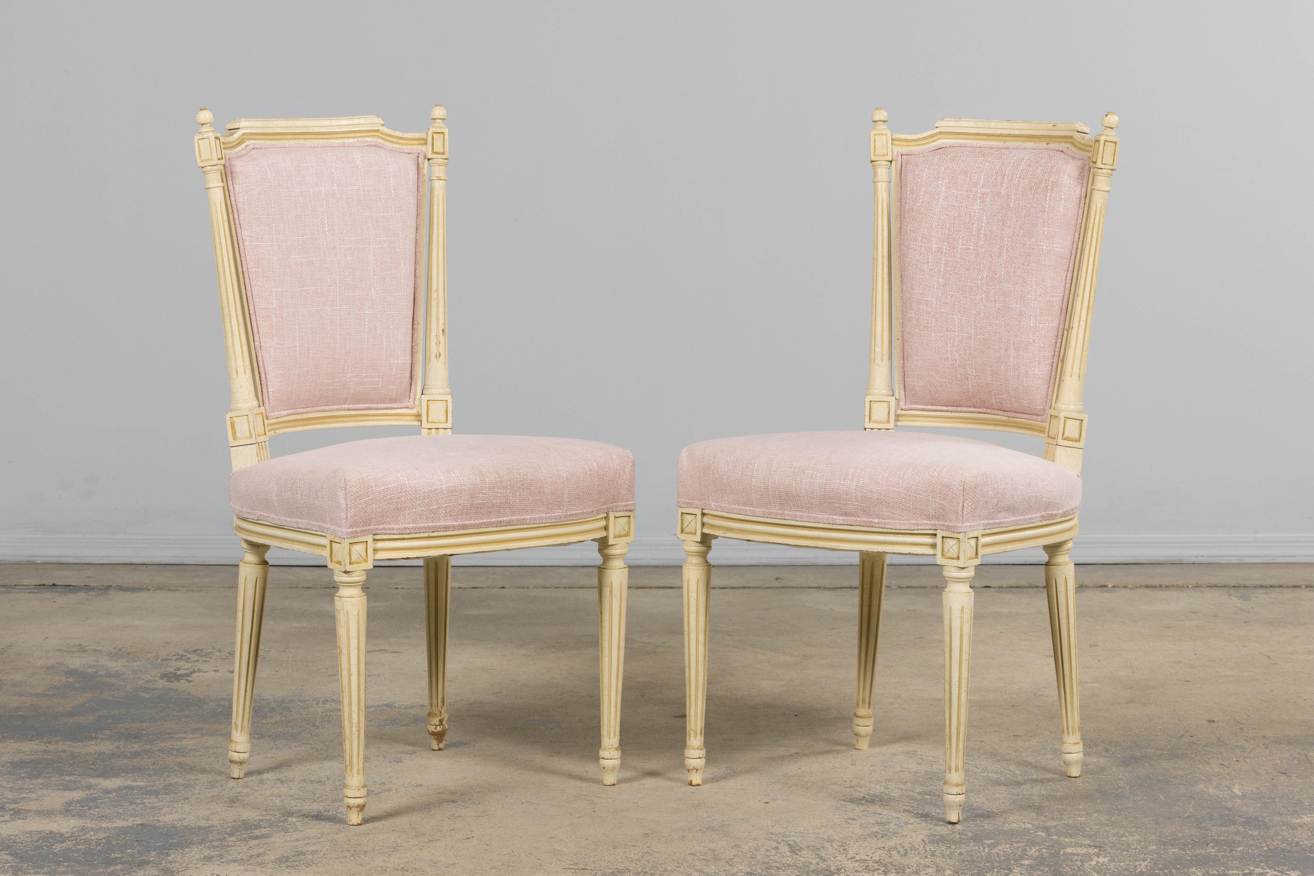 Antique French Louis XVI Style Painted Dining Chairs in Blush Pink - Set von 6 im Angebot 5