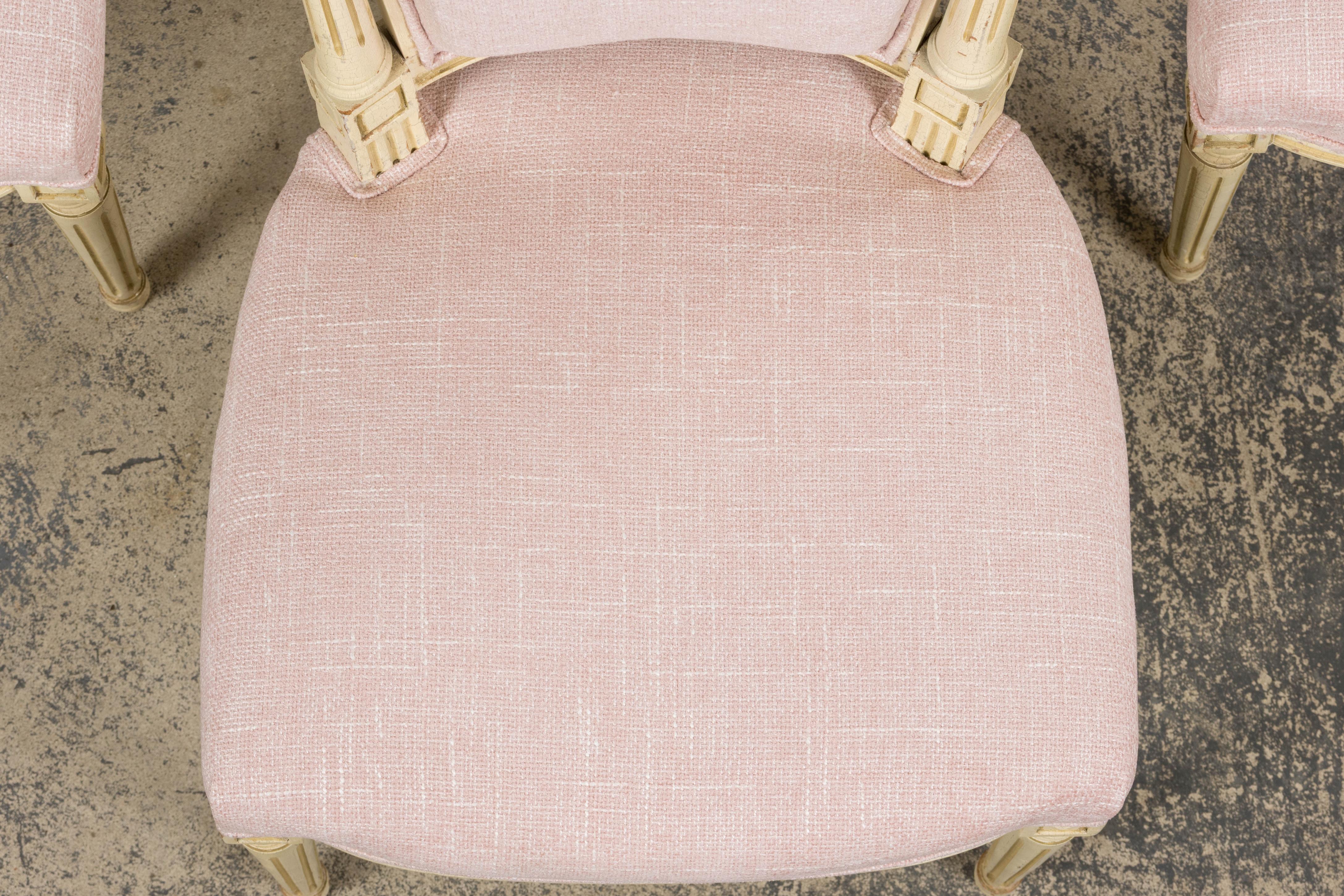 Antique French Louis XVI Style Painted Dining Chairs in Blush Pink - Set von 6 (Französisch) im Angebot
