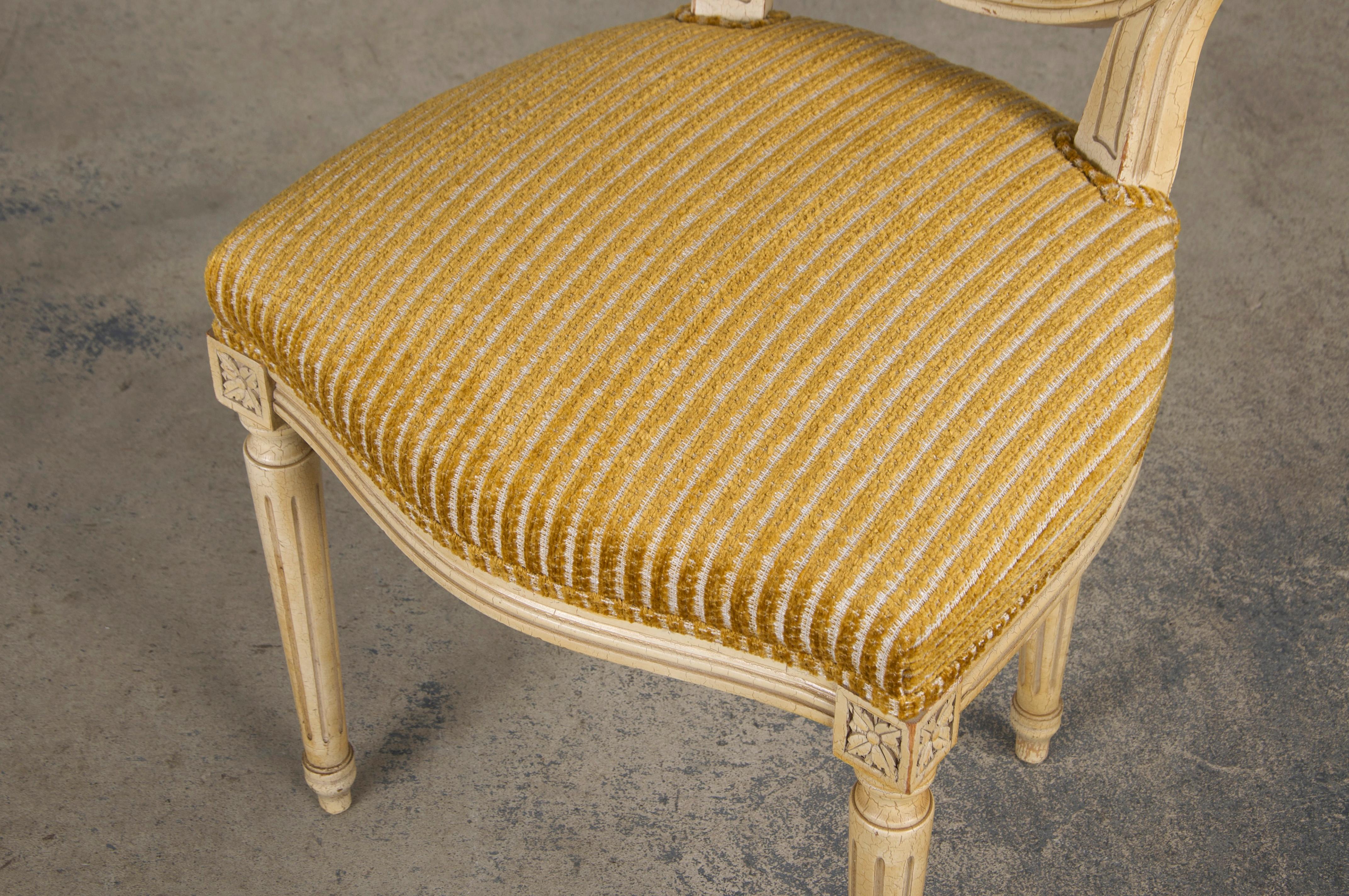 Chaises de salle à manger françaises anciennes peintes de style Louis XVI avec tissu rayé - lot de 6 en vente 7