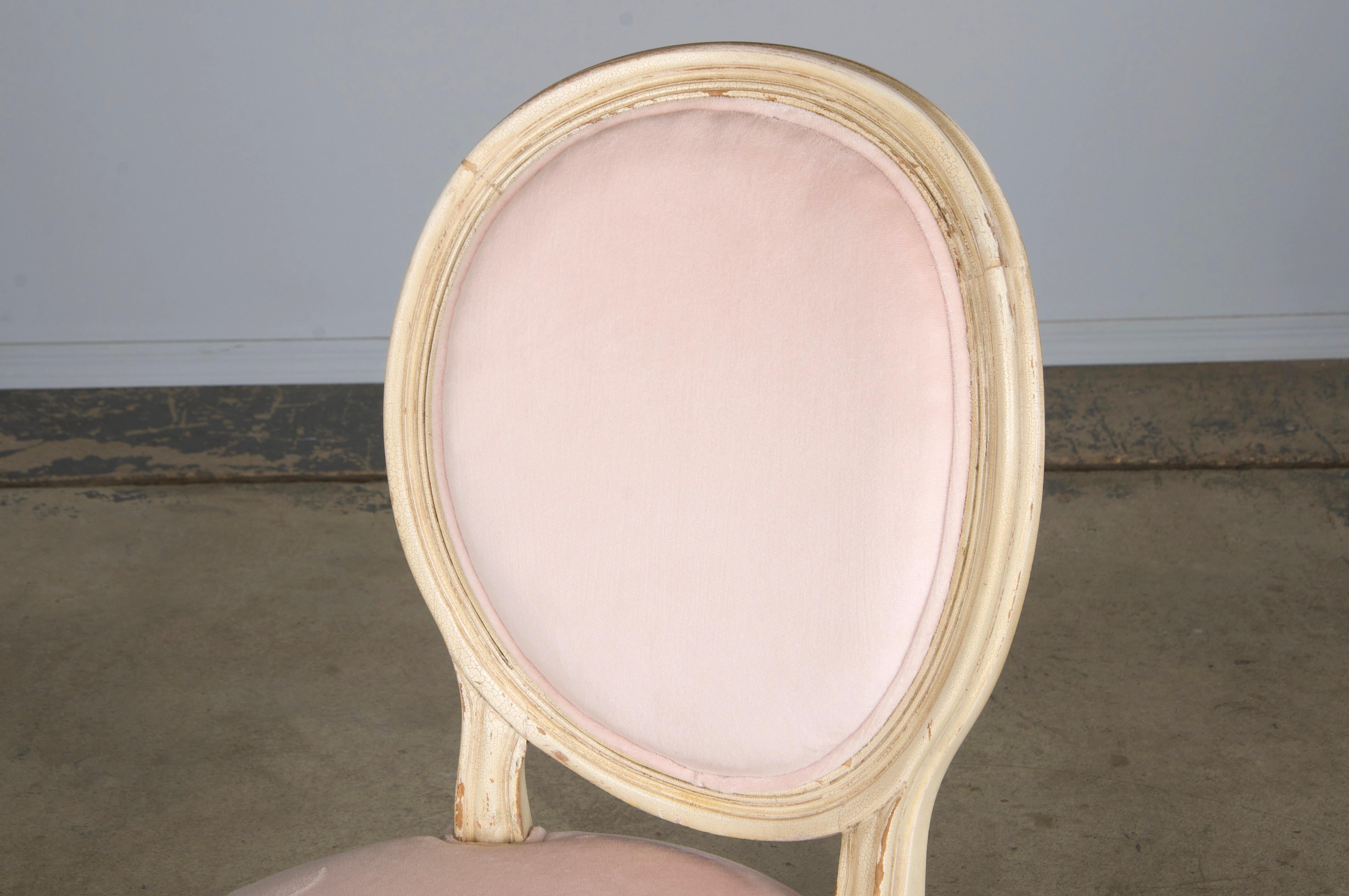 Antique French Louis XVI Style Painted Side Chair in Peony Velvet For Sale 8