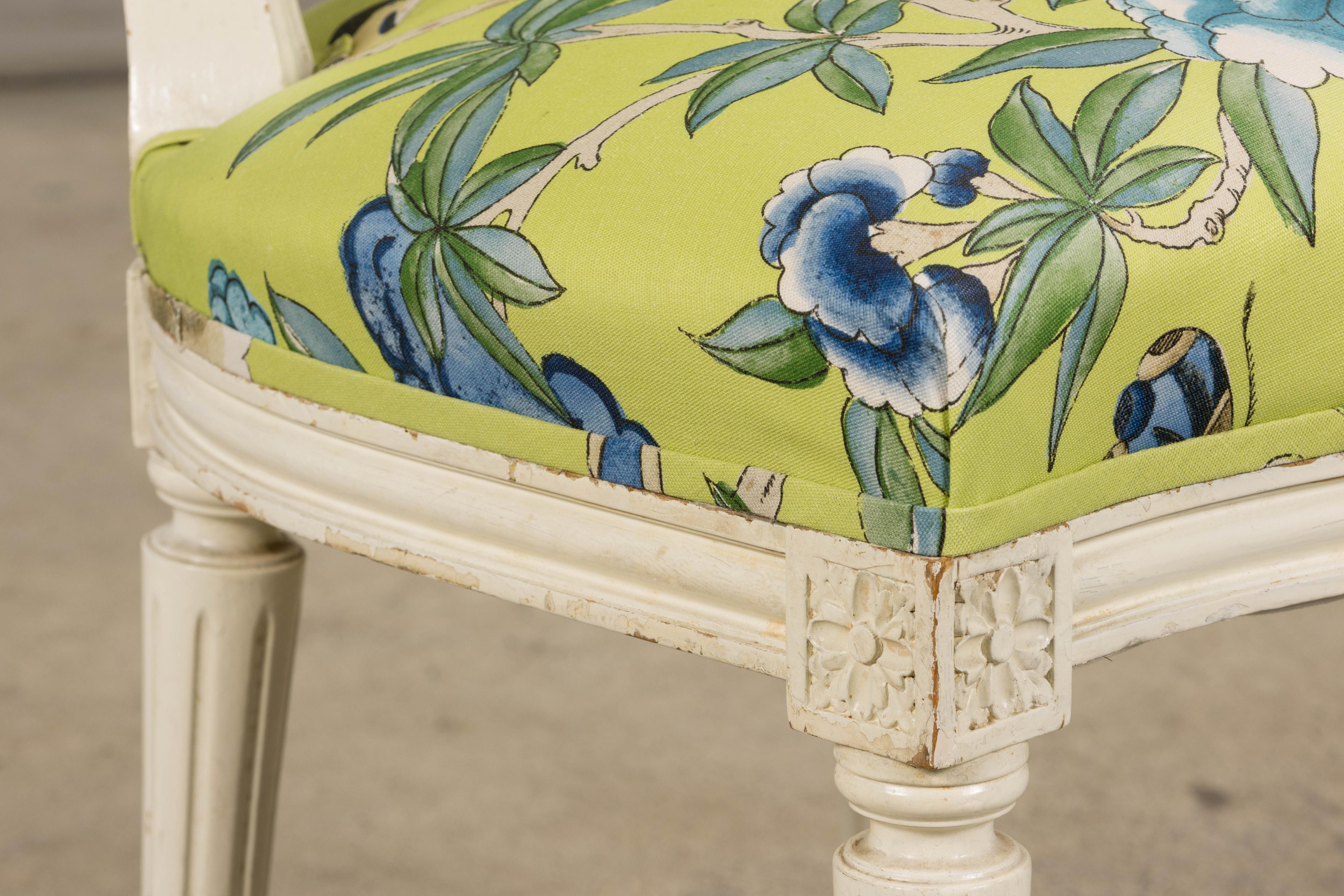 Antique French Louis XVI Style Painted Side Chairs in Green Chinoiseries Fabric For Sale 5