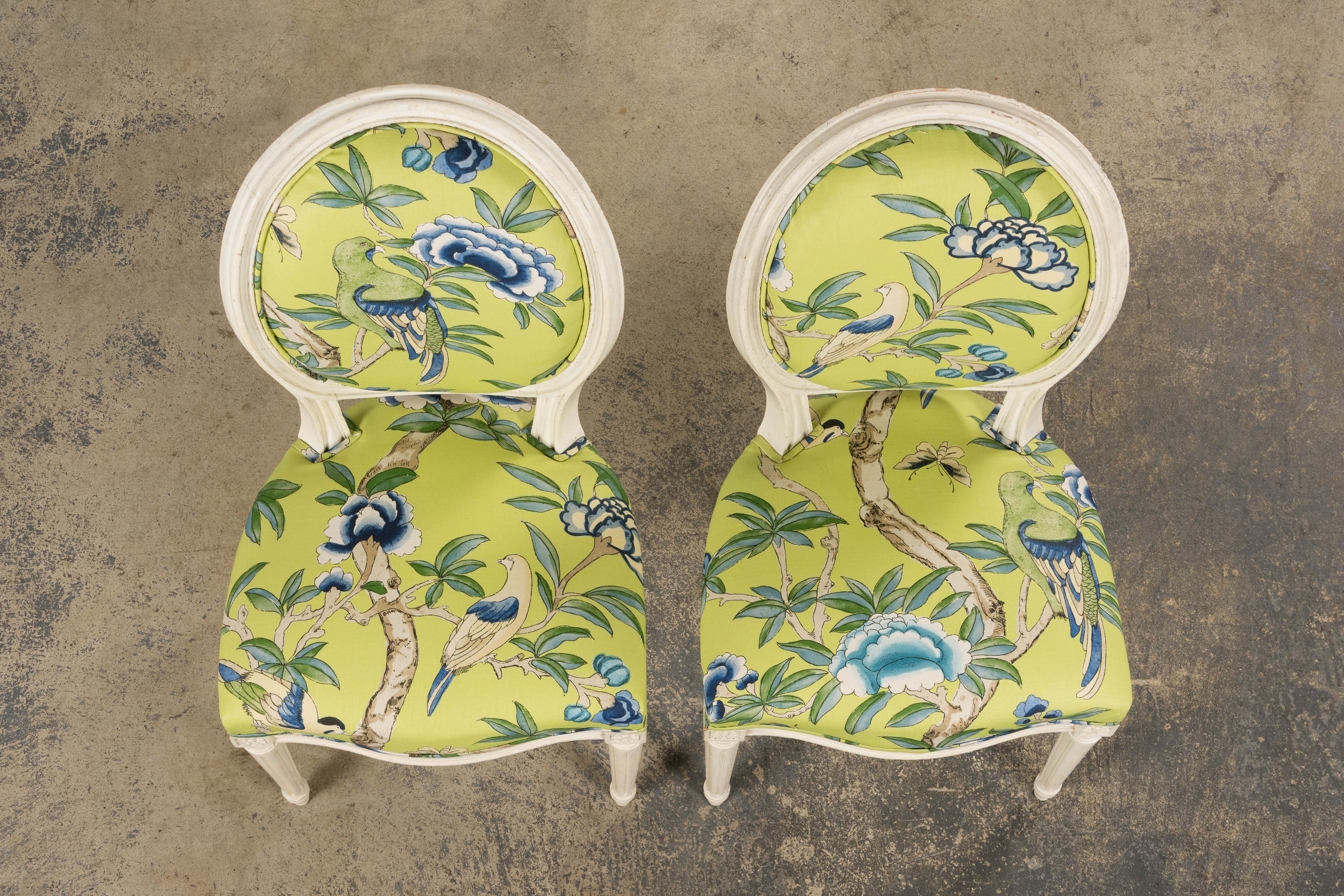 Hand-Carved Antique French Louis XVI Style Painted Side Chairs in Green Chinoiseries Fabric For Sale
