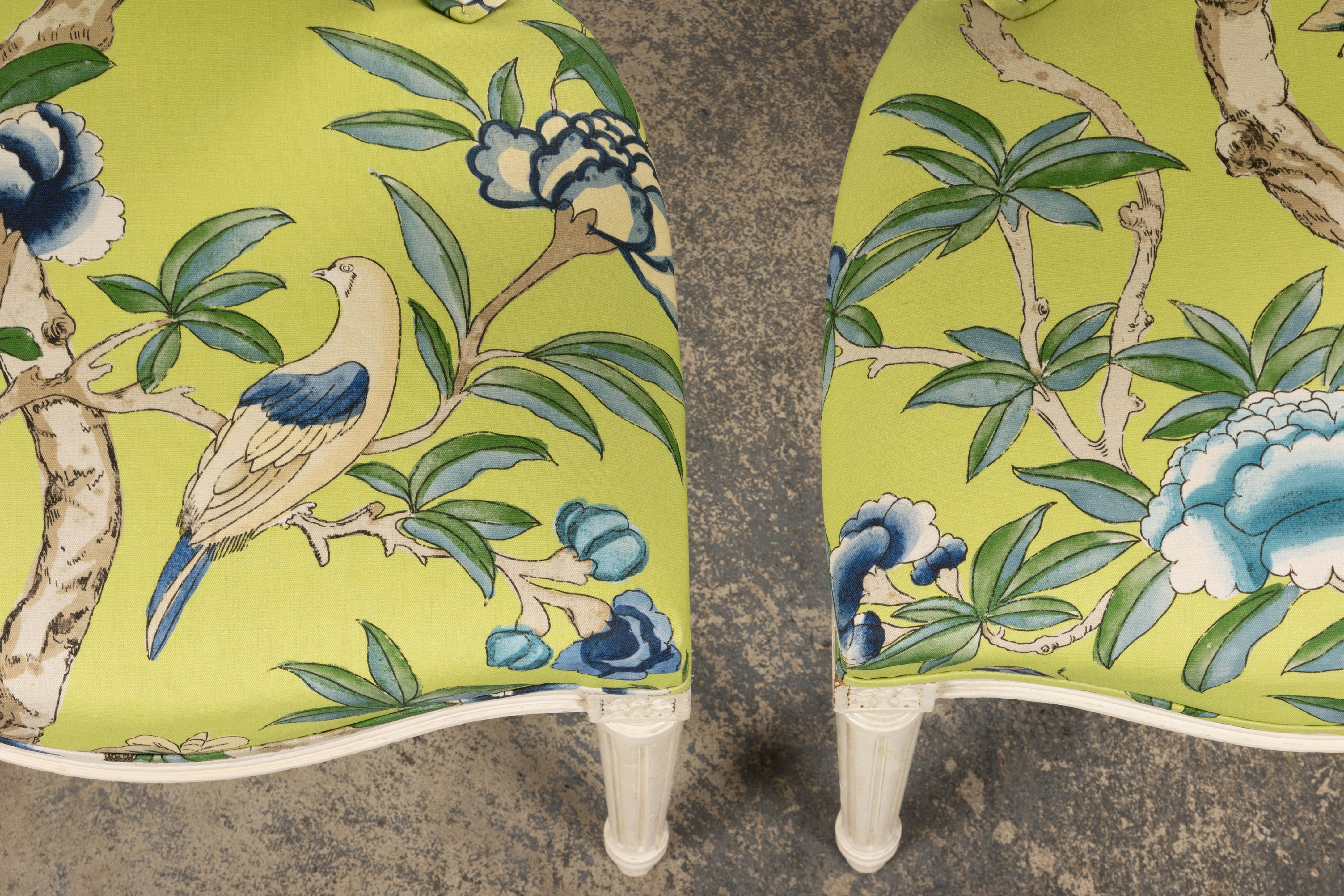 Antique French Louis XVI Style Painted Side Chairs in Green Chinoiseries Fabric In Good Condition For Sale In Astoria, NY