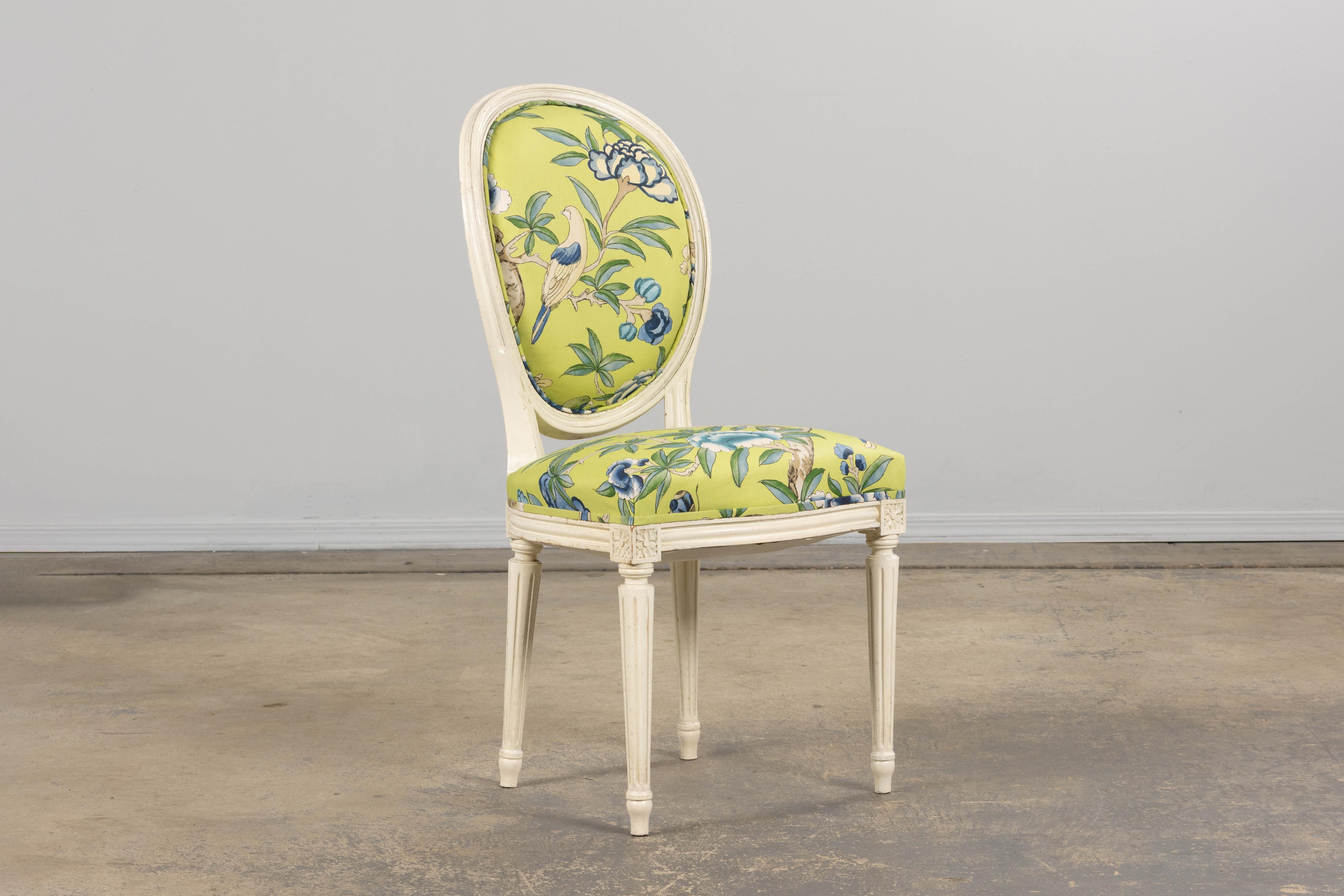 Antique French Louis XVI Style Painted Side Chairs in Green Chinoiseries Fabric For Sale 1