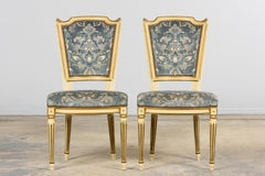 Paire de chaises d'appoint peintes de style Louis XVI, Antique French, avec damas en velours bleu