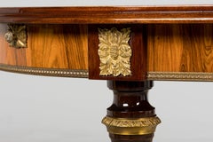 Antique French Mesa de comedor de palisandro estilo Luis XVI con incrustaciones florales